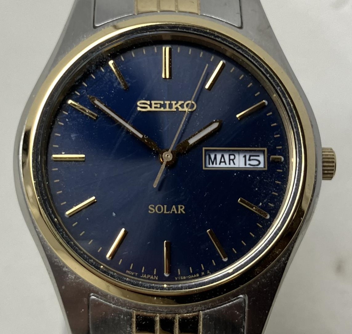 A gentleman's stainless steel Seiko Chronograph 100m wristwatch, on a fabric strap, boxed, with - Bild 2 aus 4