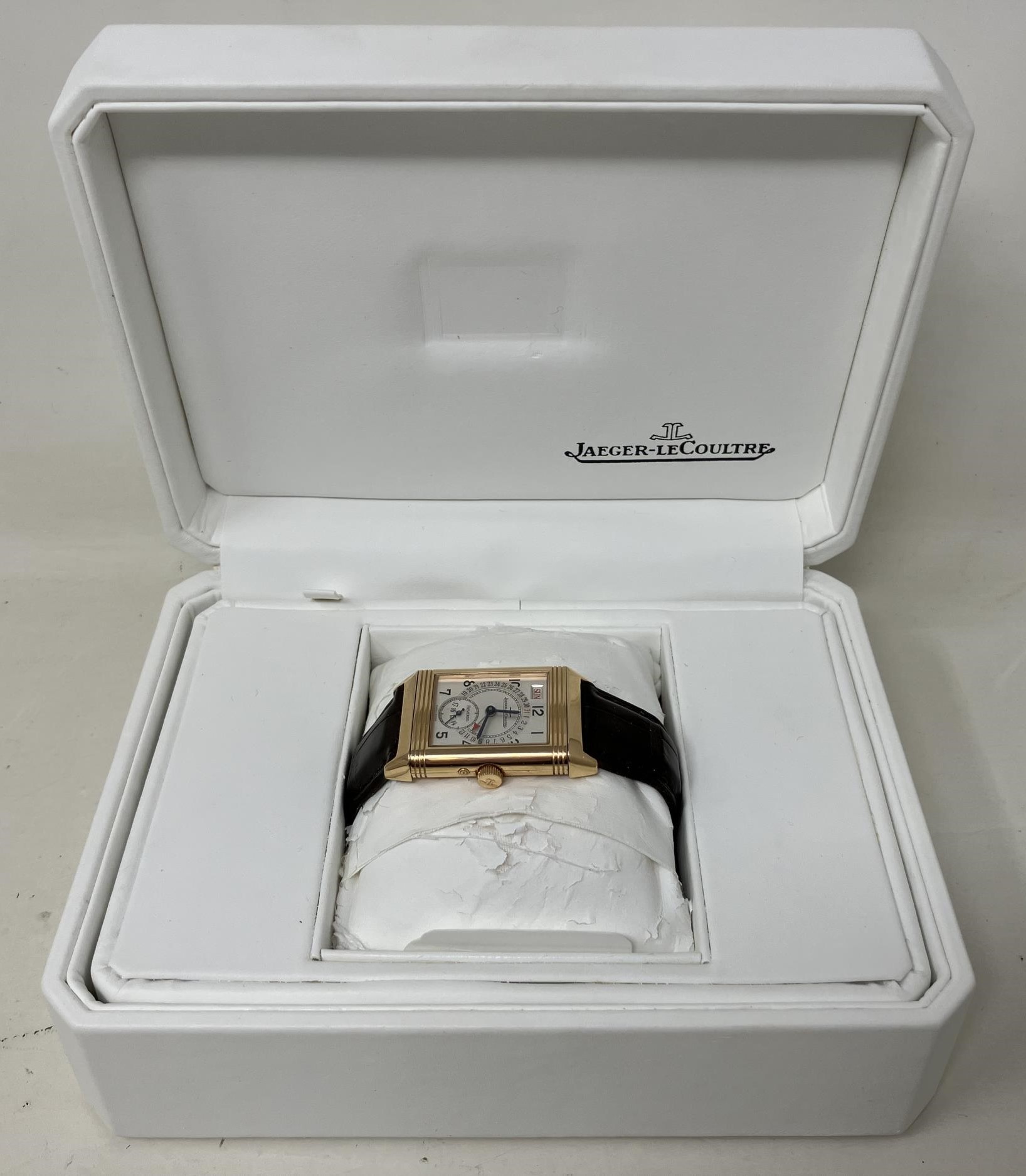 A gentleman's 18ct gold Jaeger-LeCoultre Reverso Date calendar wristwatch, reference 270.236, the - Image 3 of 5