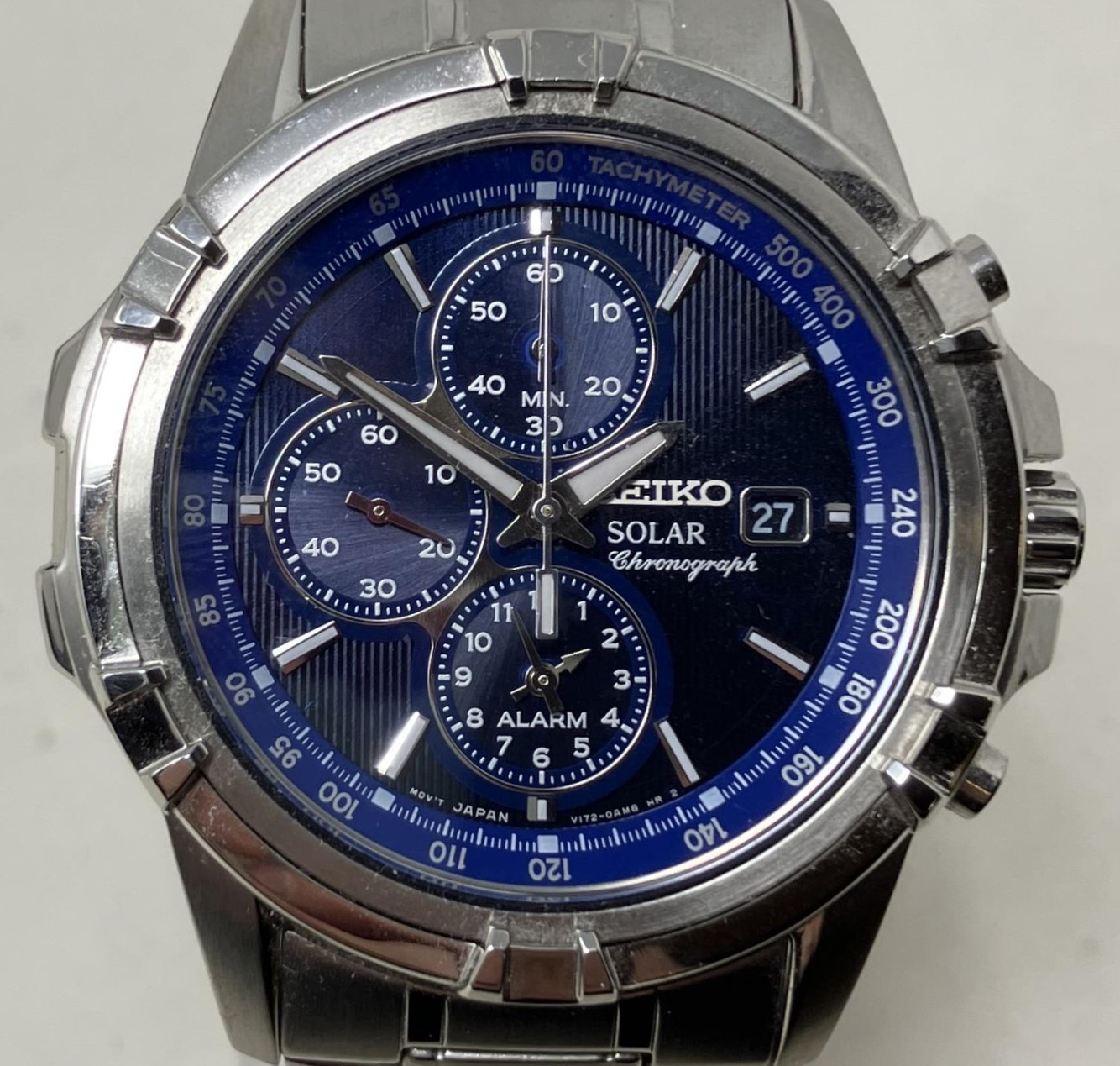 A gentleman's stainless steel Seiko Solar Chronograph wristwatch, boxed, with certificate,