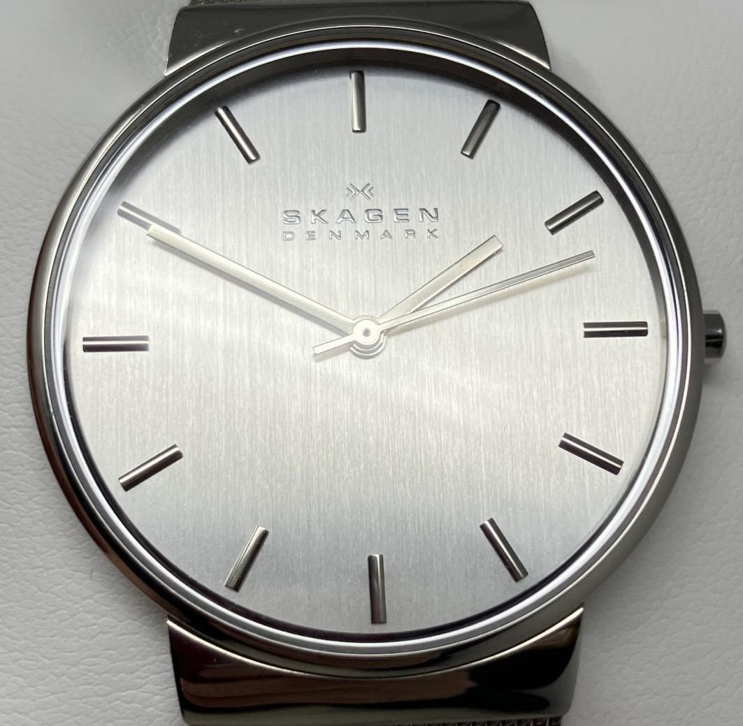 A gentleman's titanium Skagen 233XLTTN wristwatch, on a stainless steel mesh strap, boxed with - Image 2 of 4