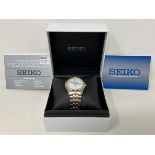 A gentleman's stainless steel Seiko Solar wristwatch V158-0AA0, boxed, with instructions and spare