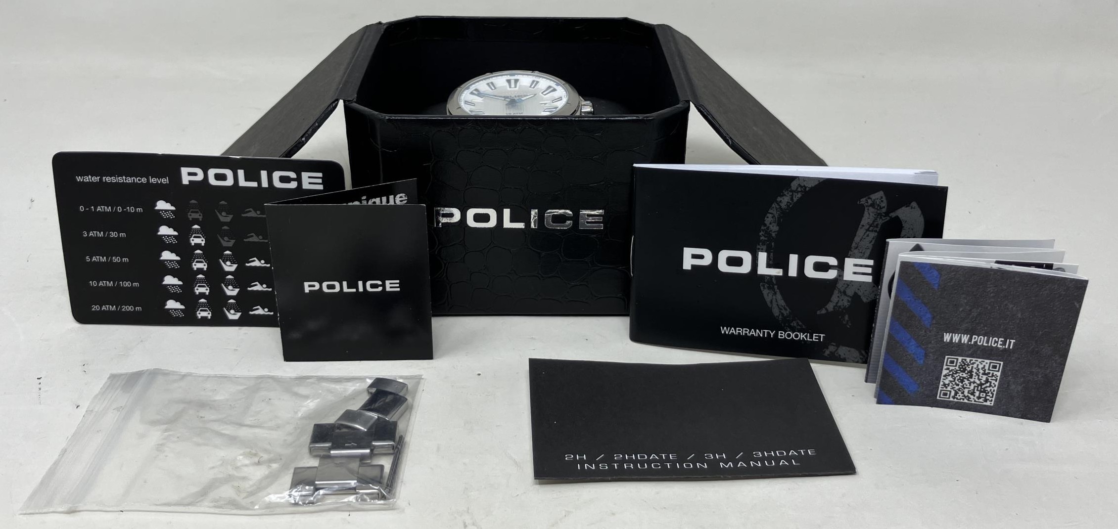 A gentleman's stainless steel Police 10 ATM wristwatch, boxed, with warranty booklet, instruction - Image 3 of 3