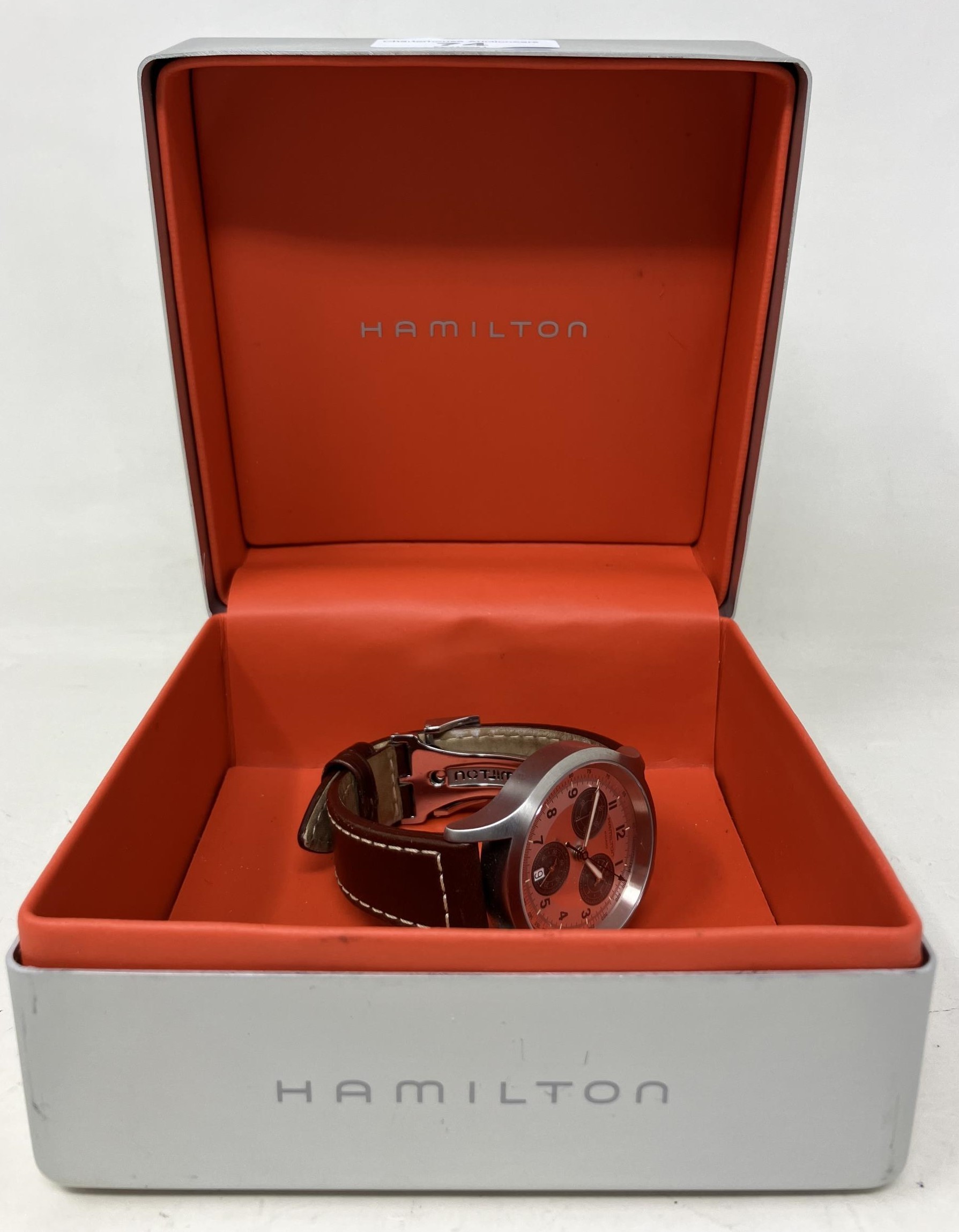A gentleman's stainless steel Hamilton Khaki wristwatch, on a leather strap, boxed watch not running - Bild 2 aus 3