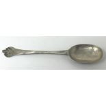 A mid-18th century silver trefid spoon, London 1751, 1.6 ozt