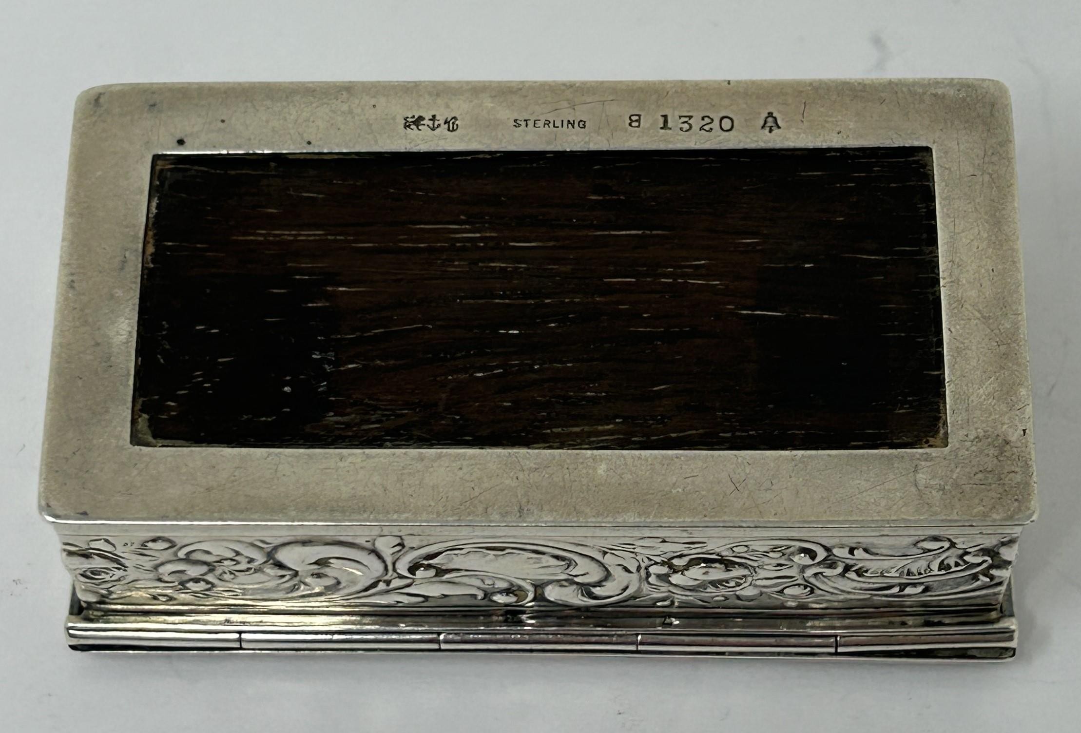 A sterling silver stamp box - Image 4 of 5