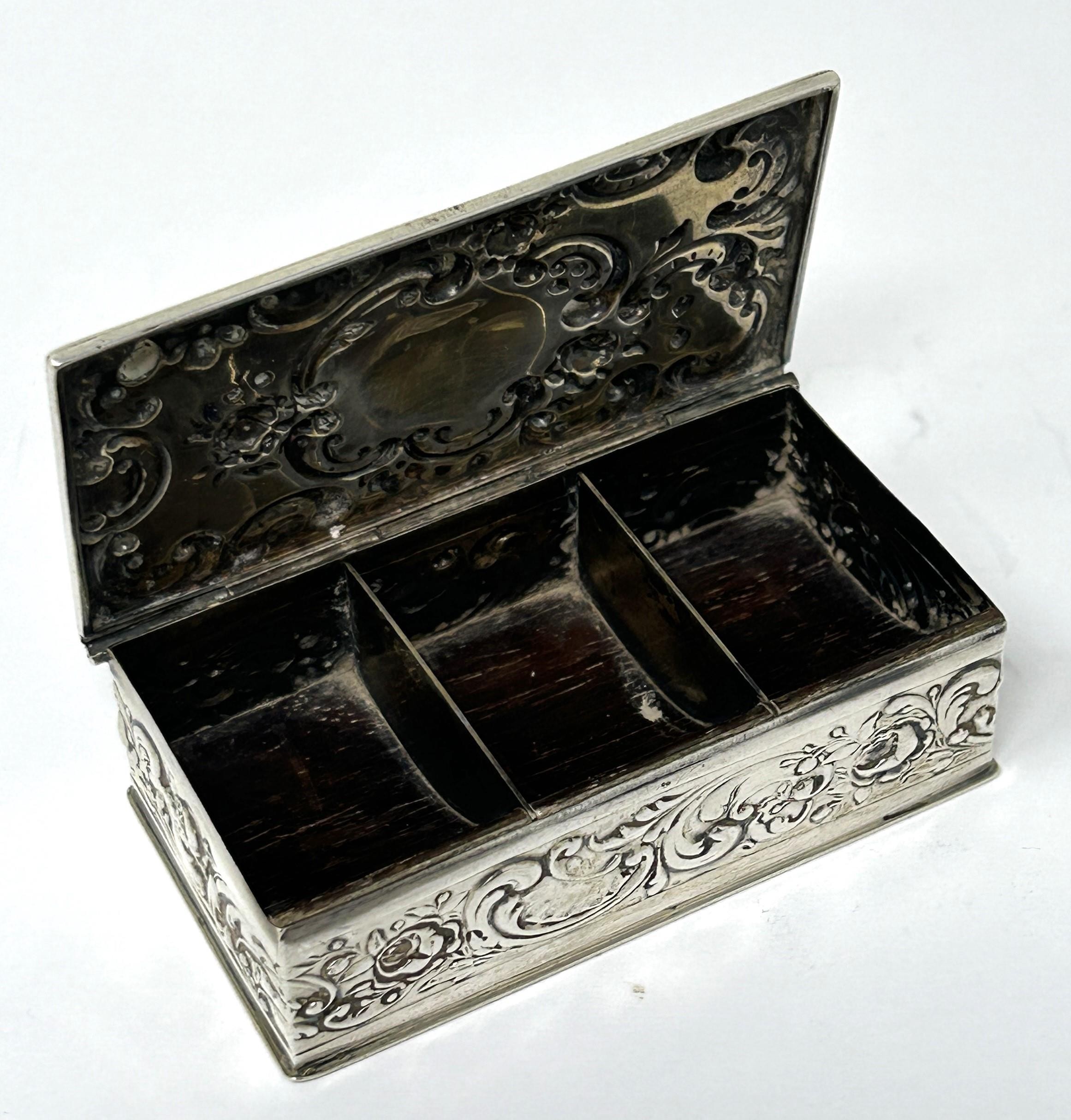 A sterling silver stamp box - Image 3 of 5