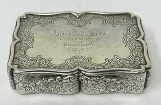 An early Victorian silver snuff box, Birmingham 1847, with a later presentation inscription, 5.2 ozt