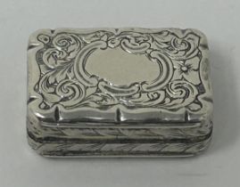 A 19th century silver vinaigrette, 6.2 g