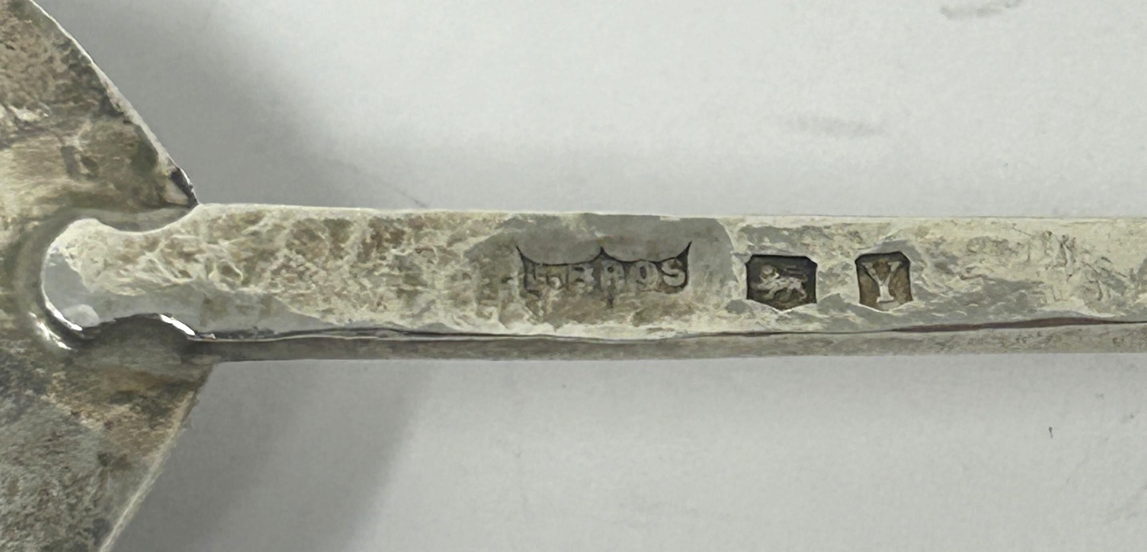 An Elizabeth II silver seal top style spoon, 23 g - Image 4 of 4