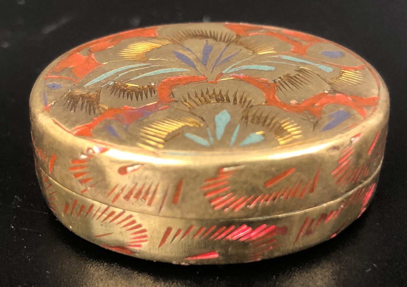An Indian oval pill box, with enamel decoration