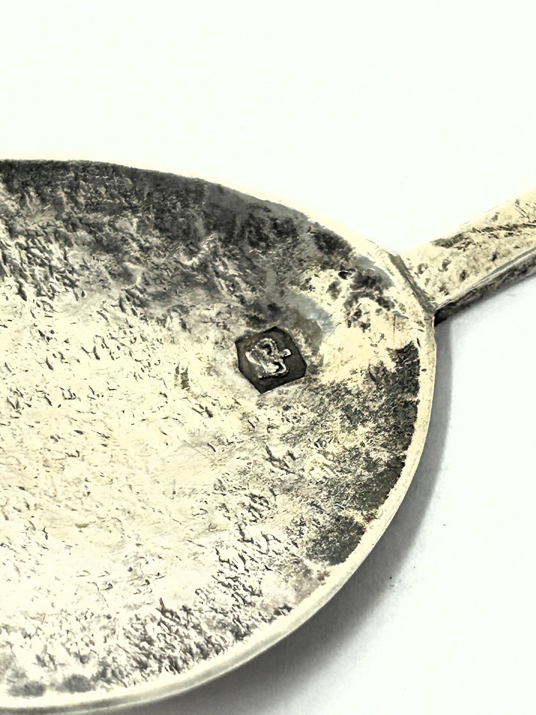 An Elizabeth II silver seal top style spoon, 23 g - Image 2 of 4