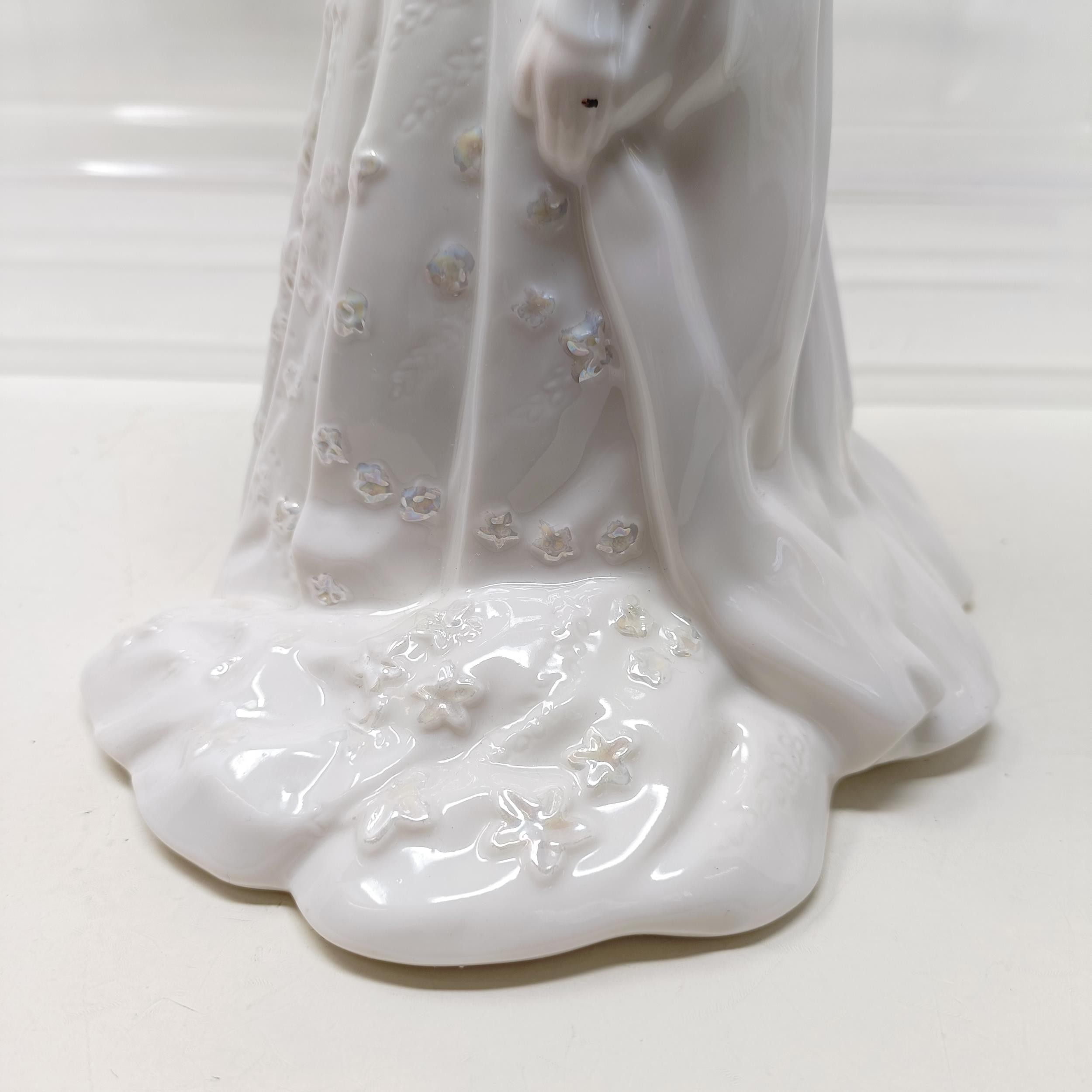 A Royal Doulton figure, Bedtime Story HN2059, Delphine HN2136, Charity HN3087, Faith HN3082, Hope - Image 26 of 32