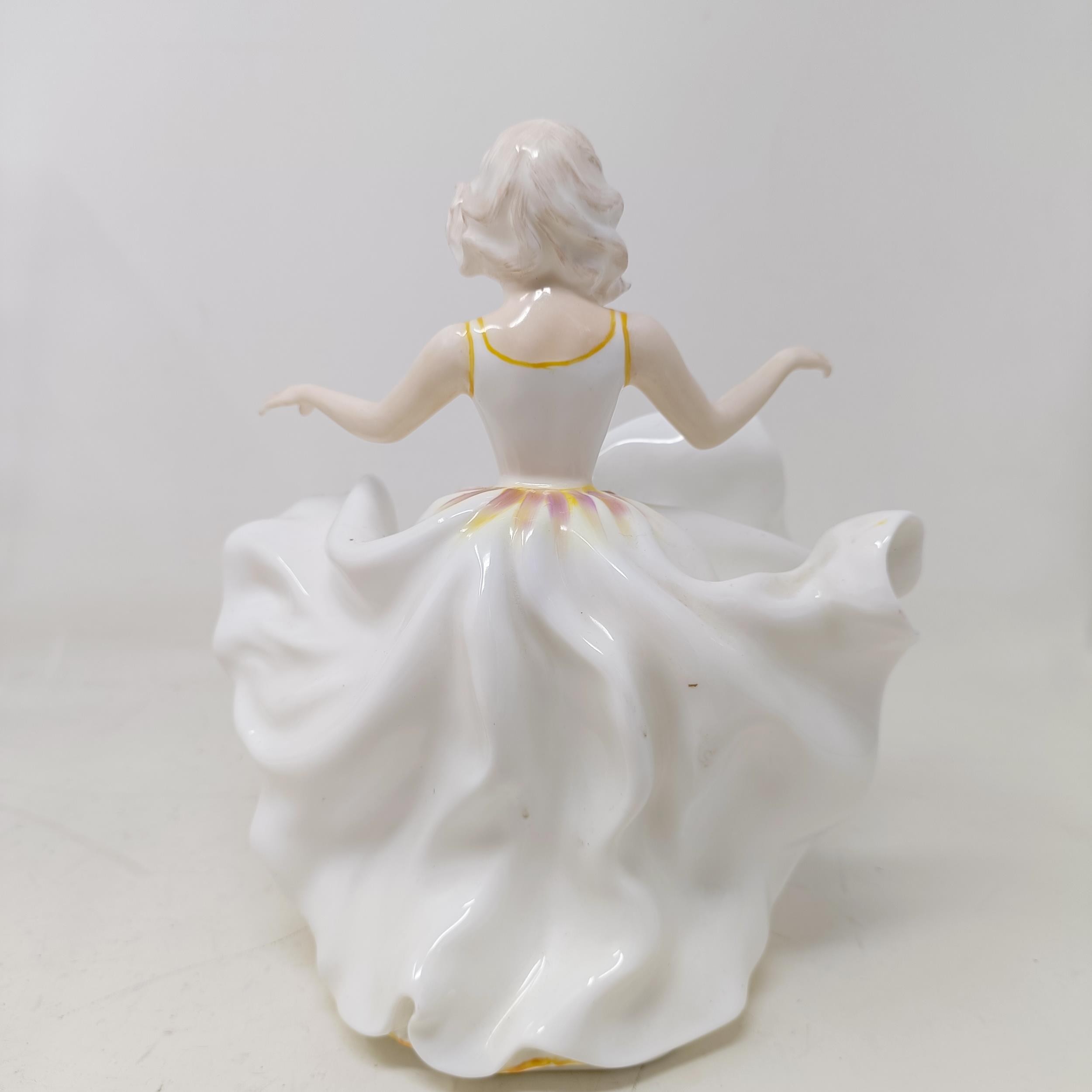 A Royal Doulton figure, Bedtime Story HN2059, Delphine HN2136, Charity HN3087, Faith HN3082, Hope - Image 31 of 32