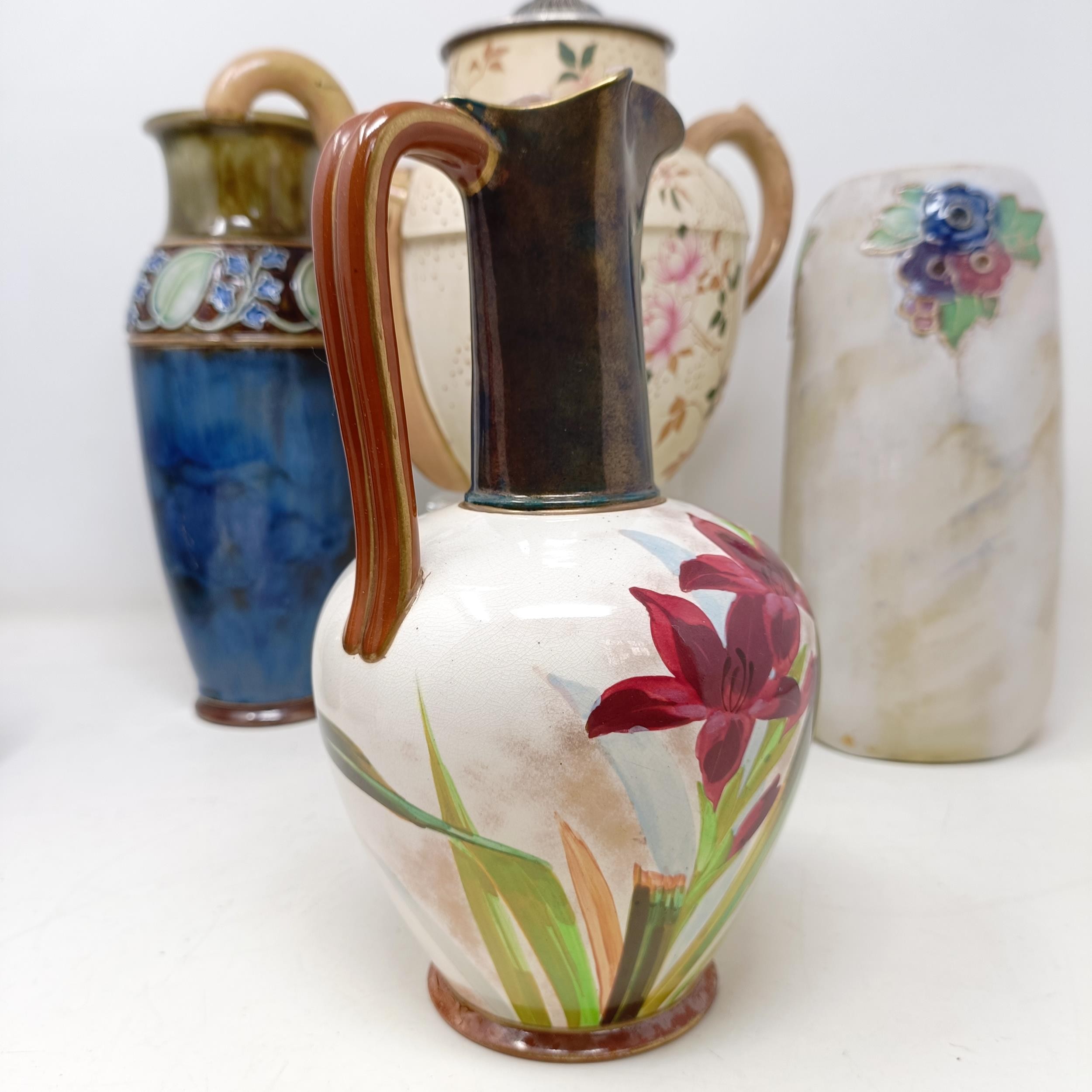 A Royal Doulton Flambé vase, 17 cm high, a Doulton Burslem teapot, two Doulton vases and two jugs ( - Bild 11 aus 33