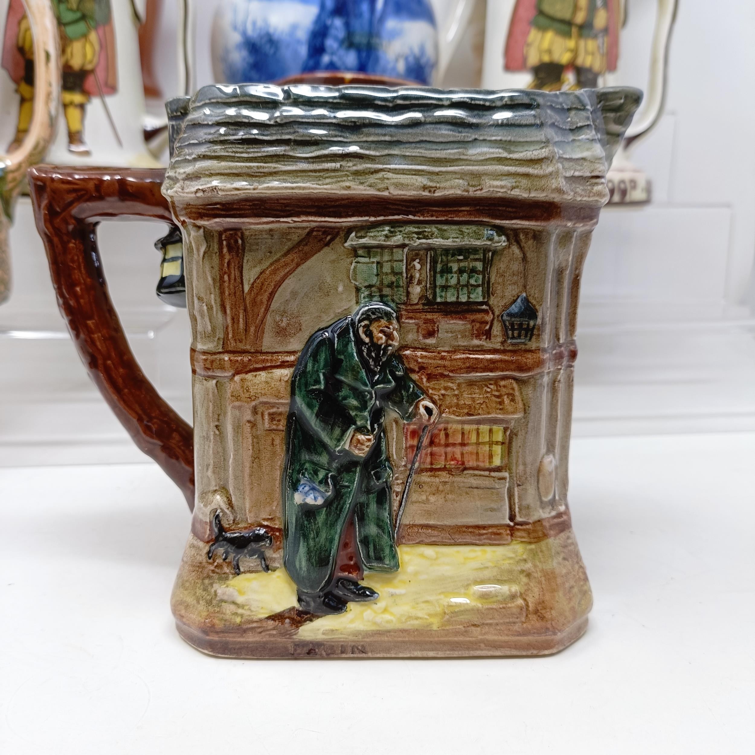A Royal Doulton jug, decorated figure, 21 cm high, a Royal Doulton jug, Oliver Twist D5617, and - Bild 10 aus 45