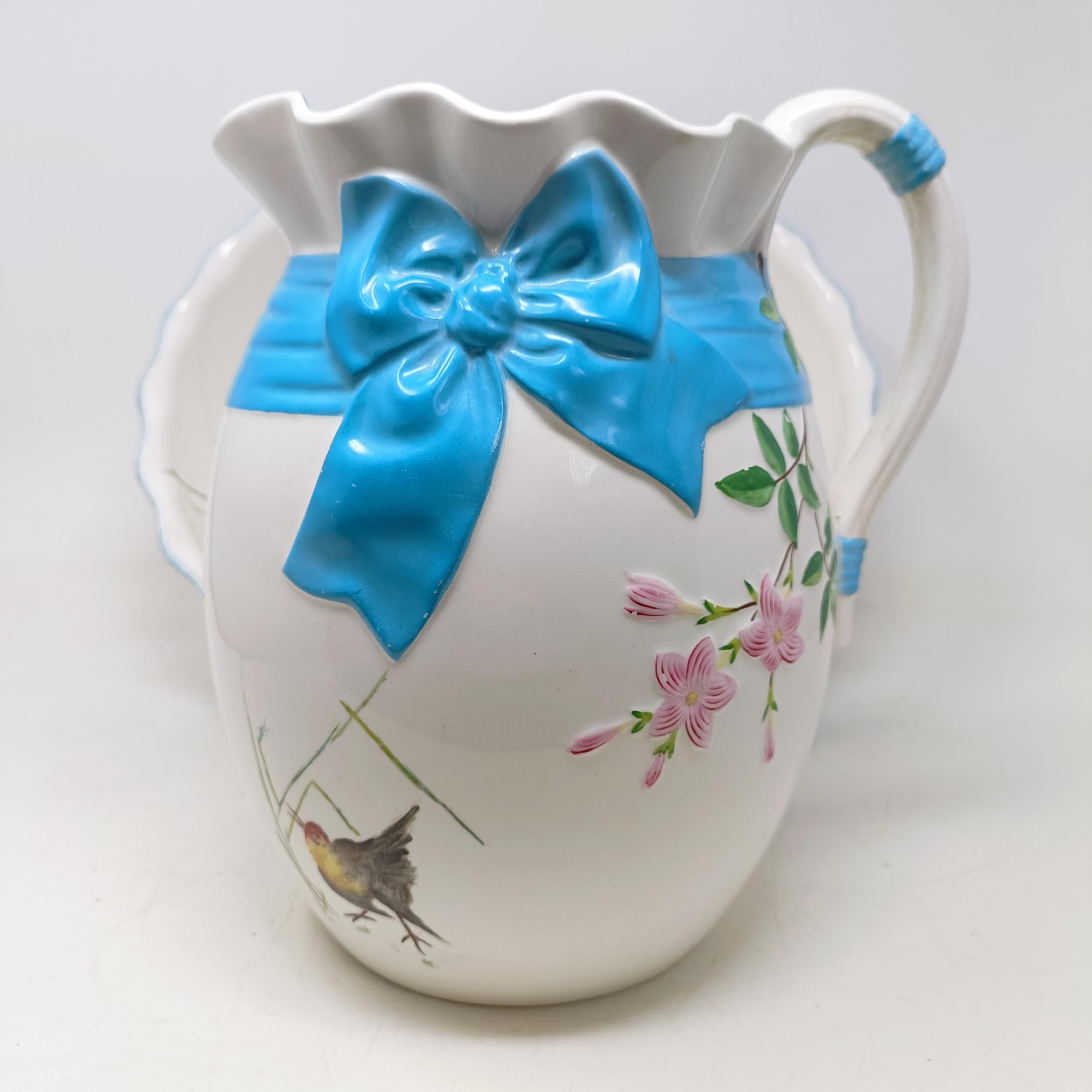 A Minton jug and bowl set, decorated birds (2) - Image 3 of 13