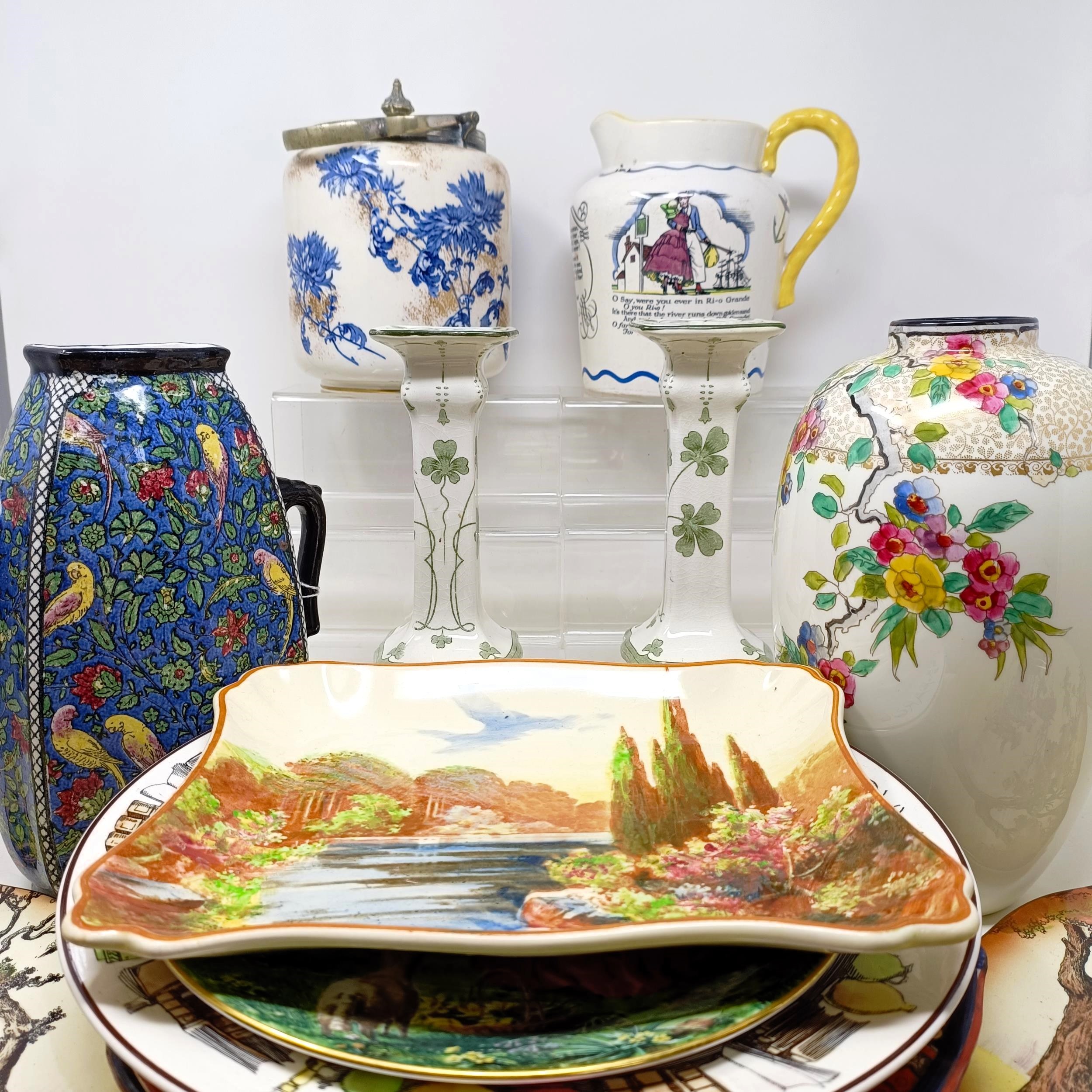 Assorted Royal Doulton (box)