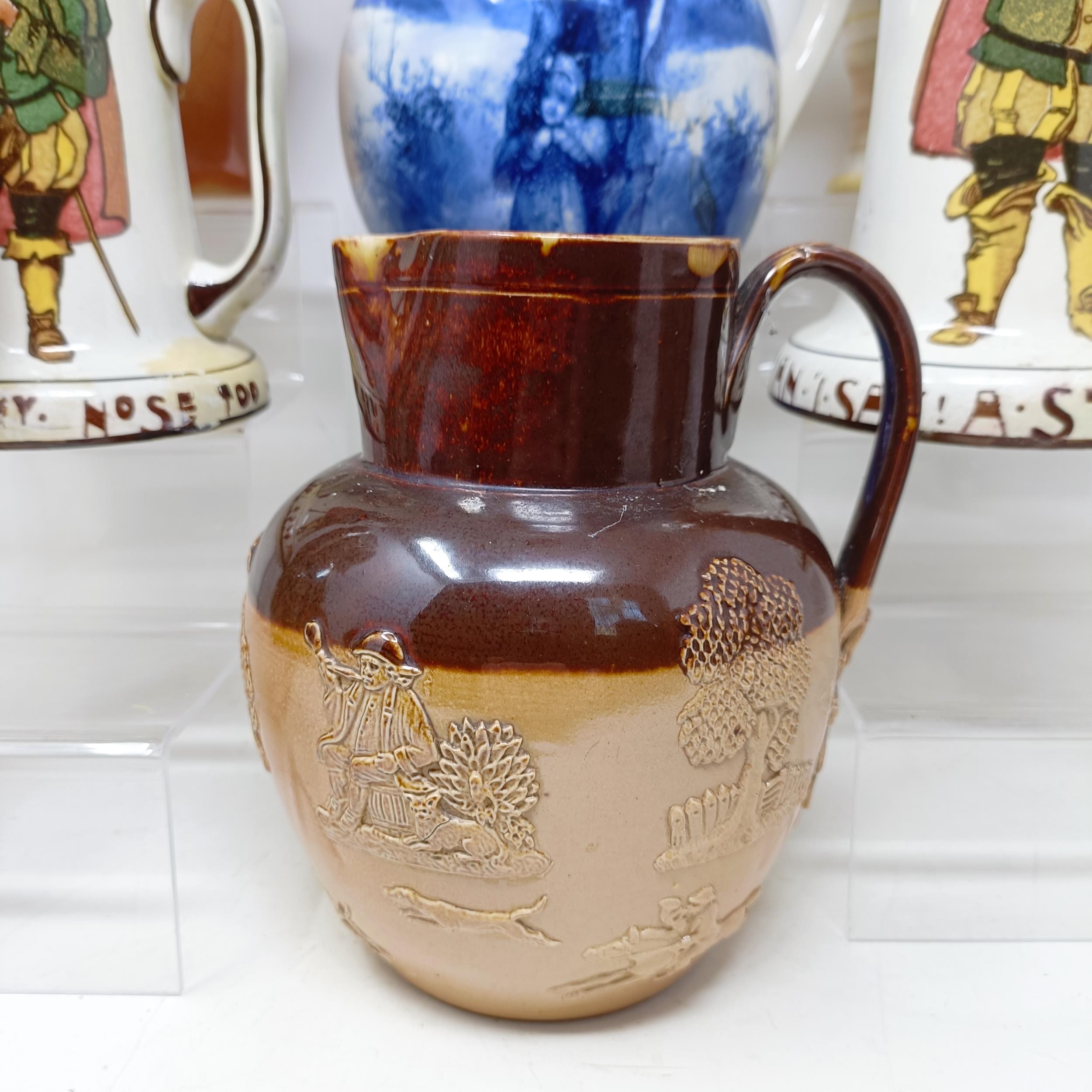A Royal Doulton jug, decorated figure, 21 cm high, a Royal Doulton jug, Oliver Twist D5617, and - Bild 13 aus 45