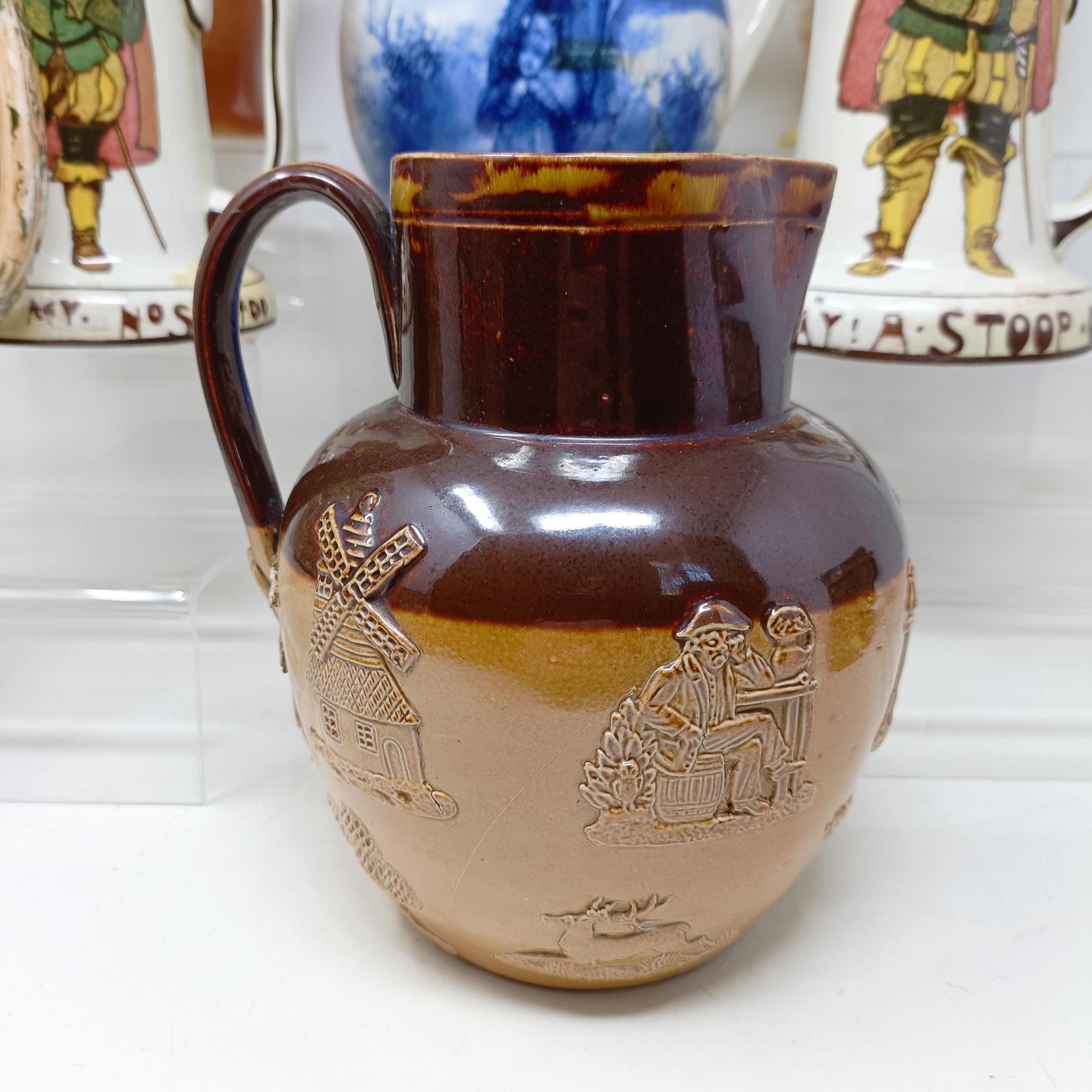 A Royal Doulton jug, decorated figure, 21 cm high, a Royal Doulton jug, Oliver Twist D5617, and - Bild 14 aus 45