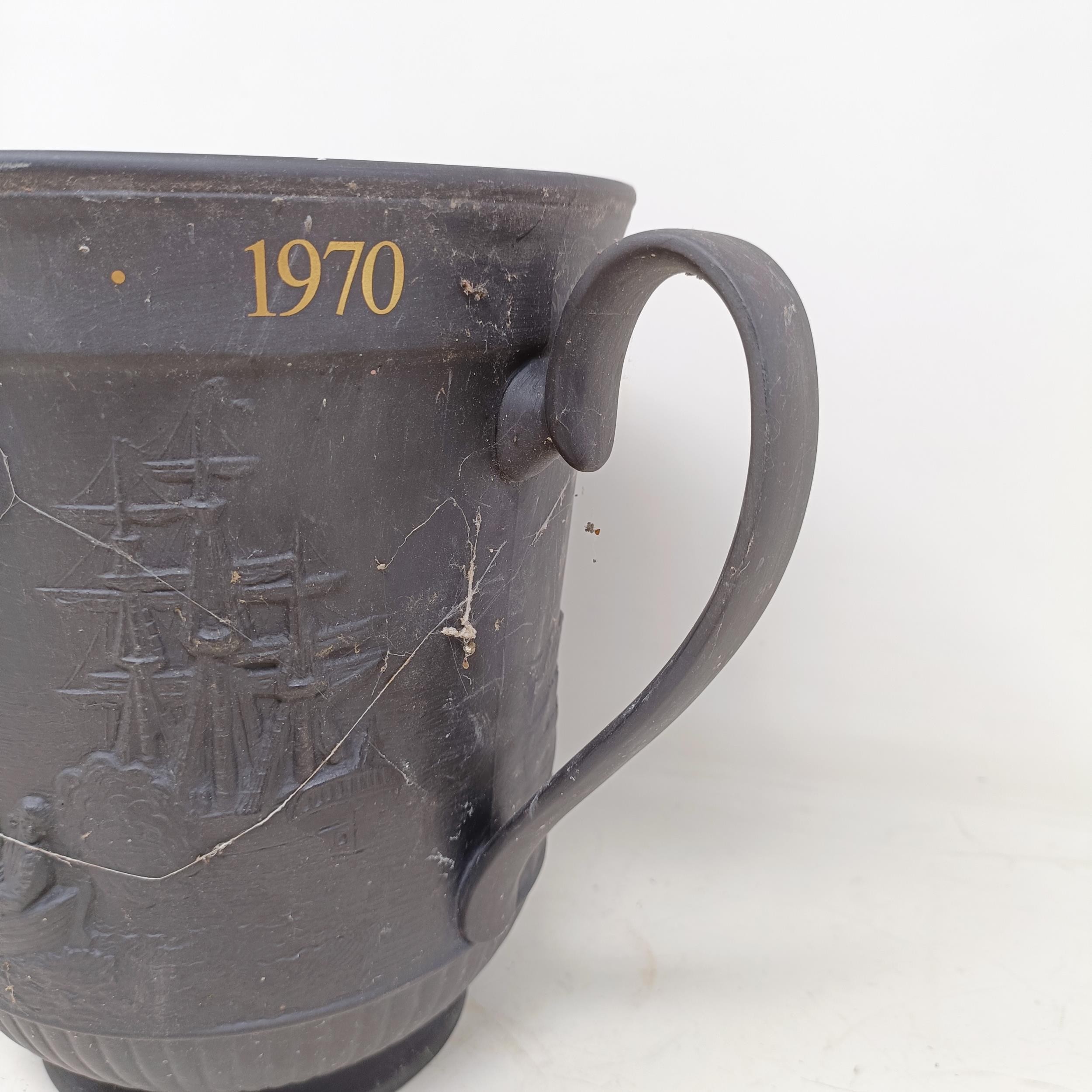 A Royal Doulton limited edition commemorative two handled cup, commemorating the 200th Anniversary - Image 4 of 7