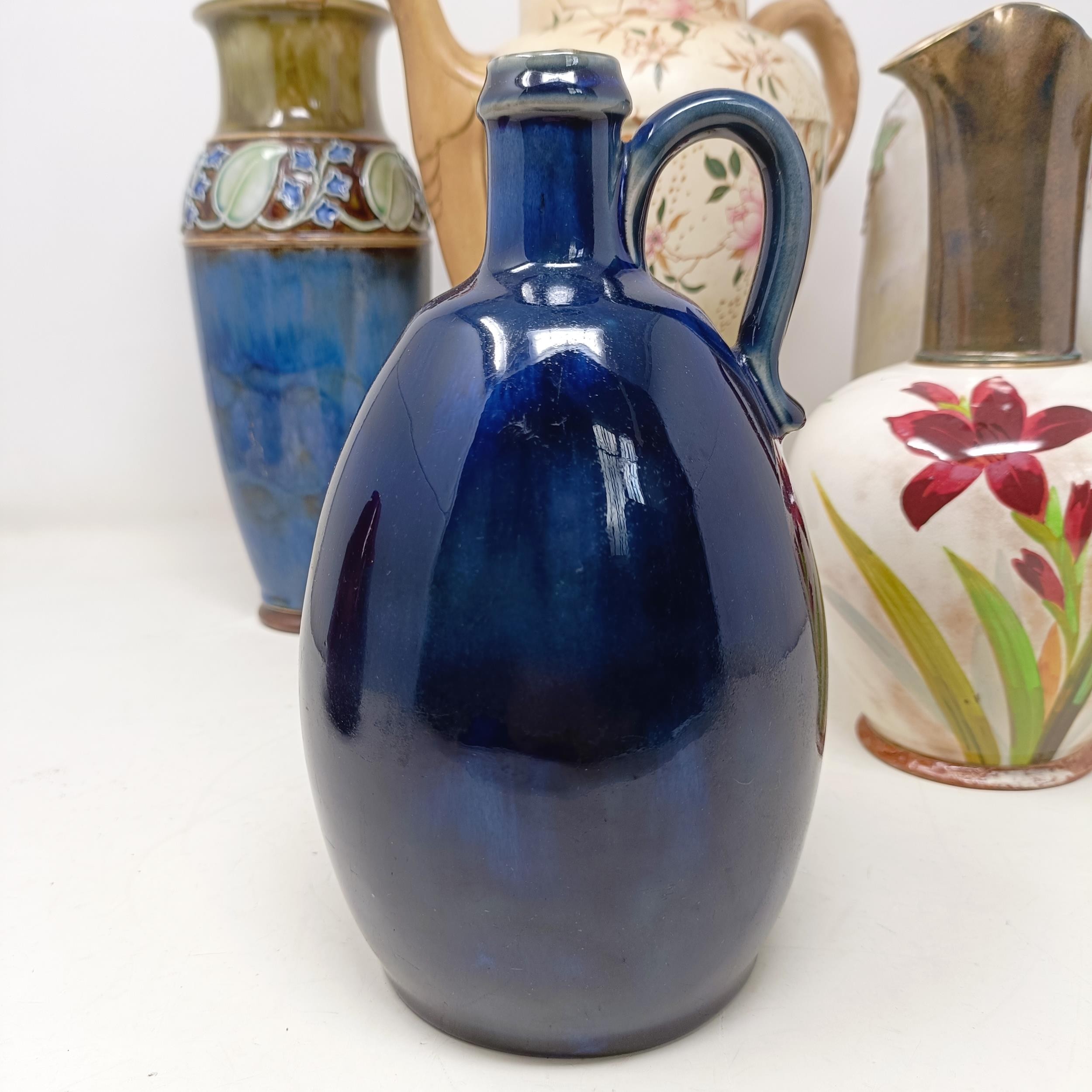 A Royal Doulton Flambé vase, 17 cm high, a Doulton Burslem teapot, two Doulton vases and two jugs ( - Bild 6 aus 33