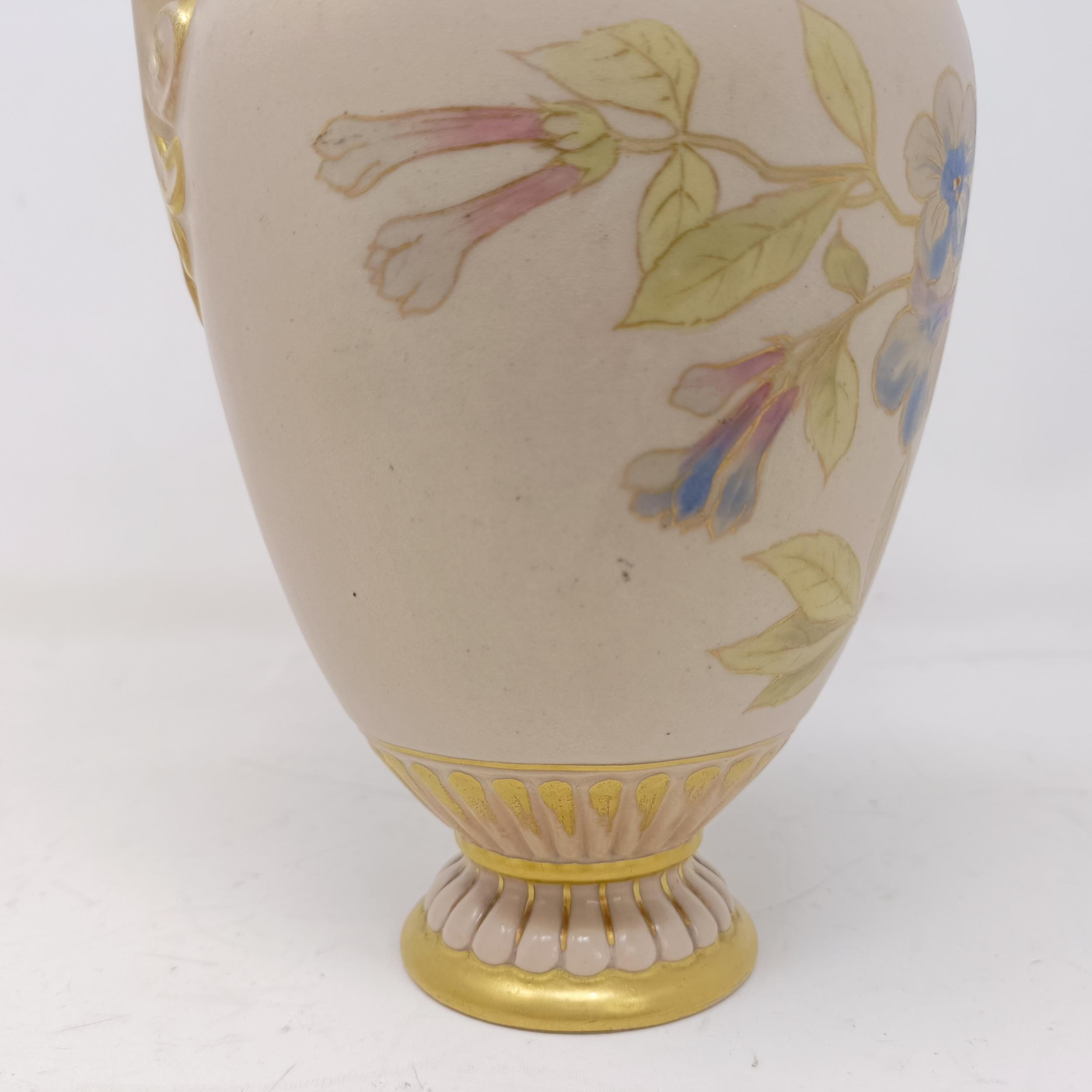 A Doulton Lambeth jug by Frank A Butler, decorated flowers, highlighted in gilt, 26 cm high good - Bild 7 aus 8
