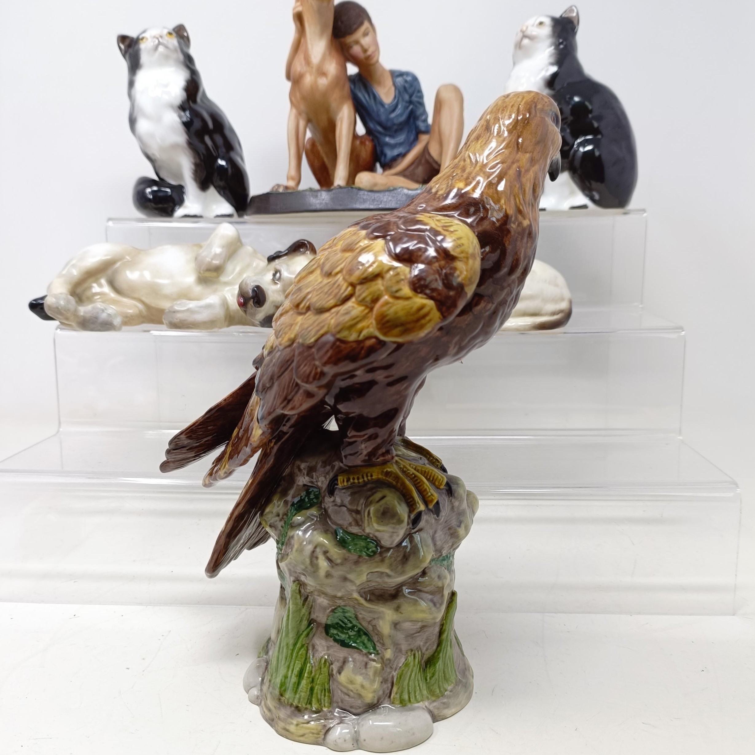 A Royal Doulton figure of a Golden Eagle, RDA36, Buddies HN2546, a figure of a reclining dog, and - Image 17 of 33