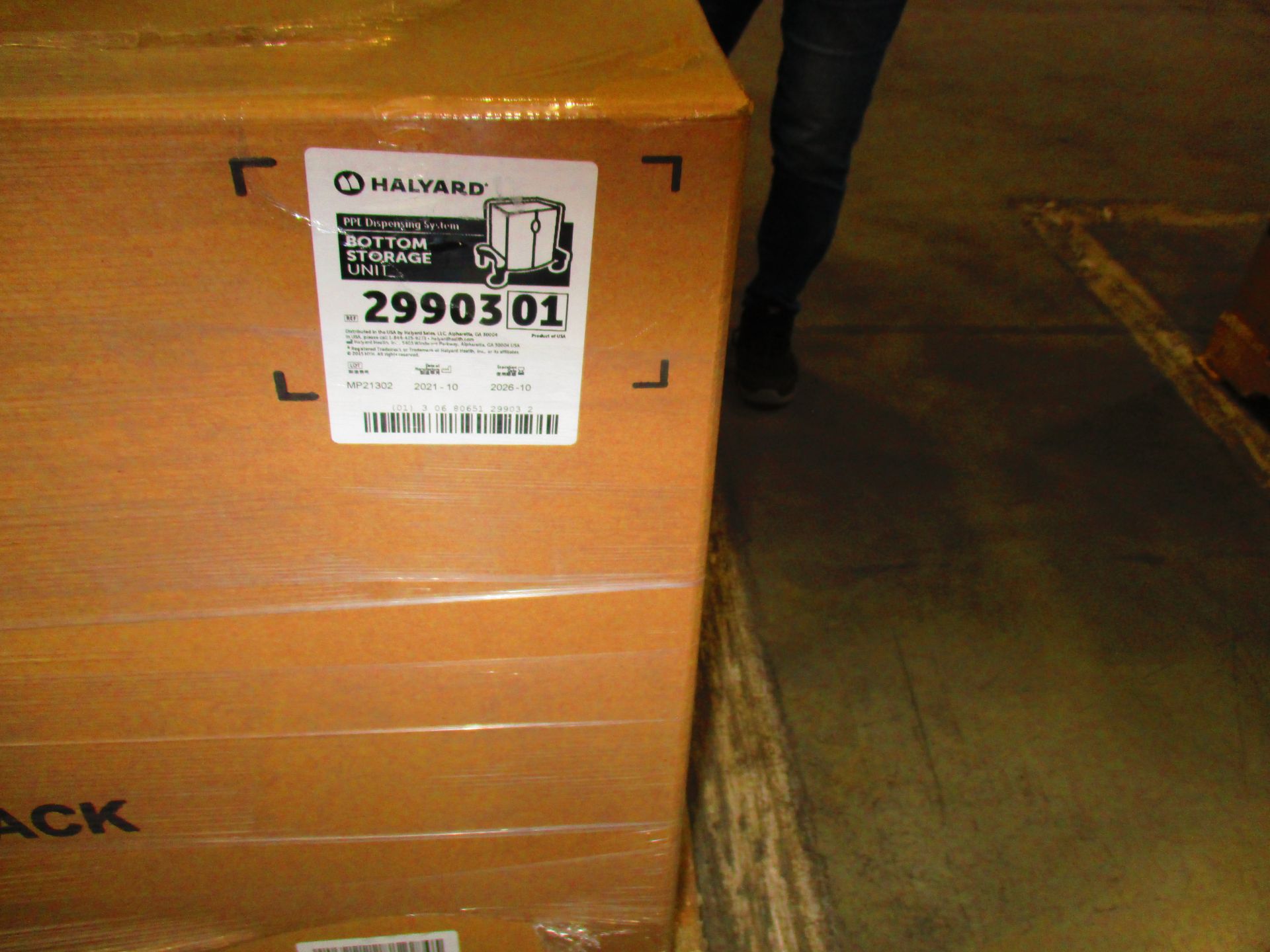 HALYARD PPE Dispensing Bottom Storage Unit - Ref# 2990301, 4 CASES ON 2 PALLETS - Image 3 of 3