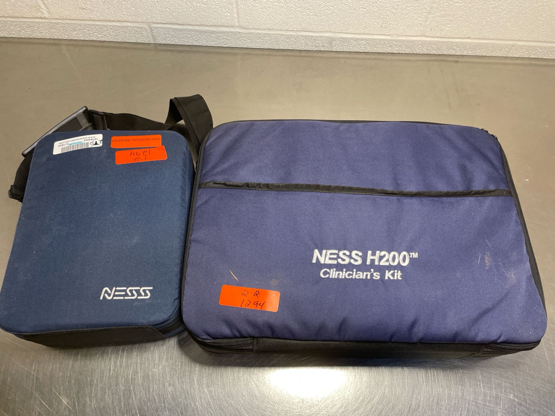 NESS H200 HAND REHAB SYSTEM AND CLINICIANS KIT