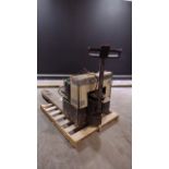 CROWN 40GPW-4-14 ELECTRIC PALLET JACK (LOCATED AT 2440 GREENLEAF AVE, ELK GROVE VILLAGE, IL 60007)