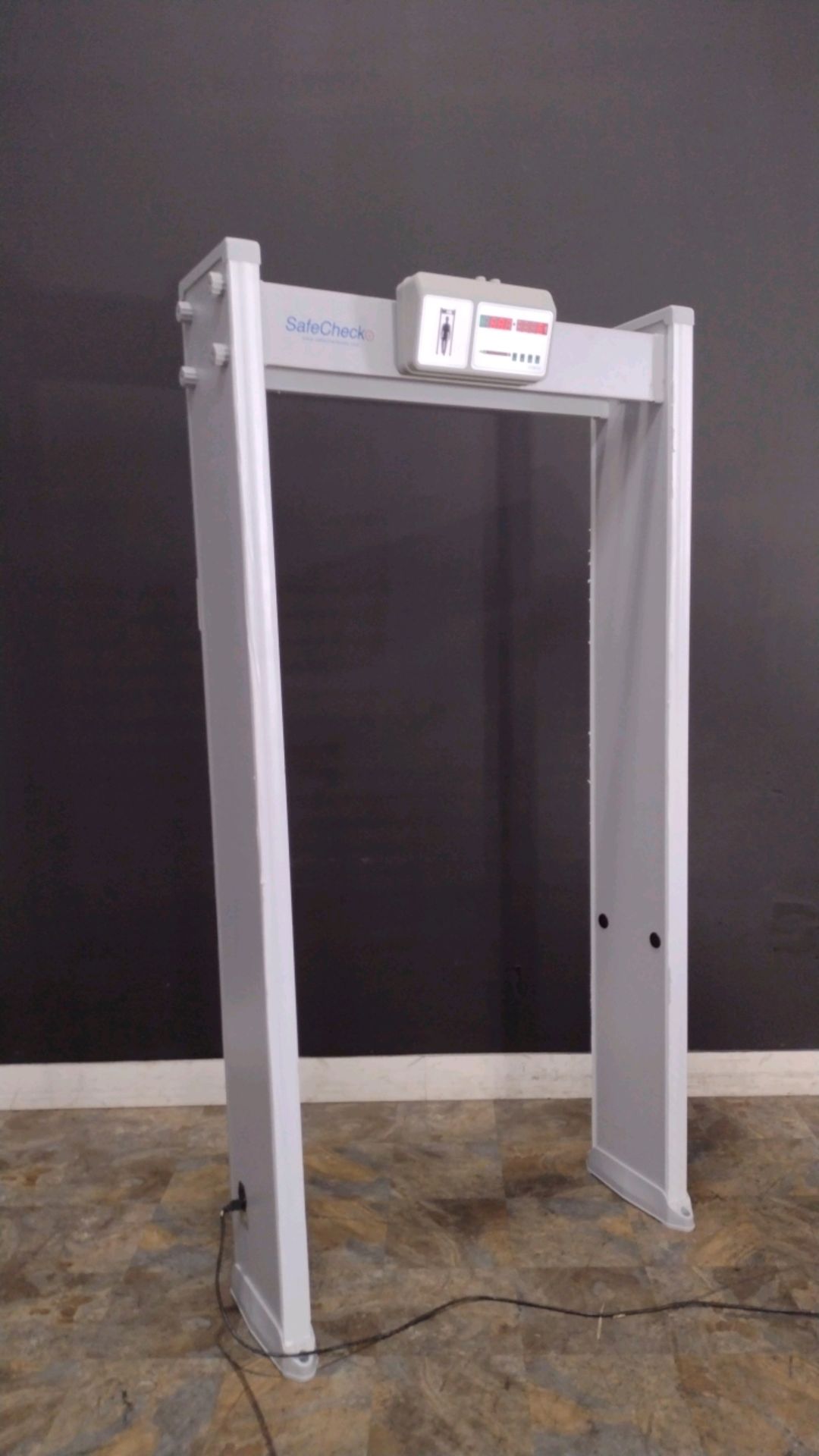LOT OF METAL DETECTORS (QTY 3) (LOCATED AT 701 NW 33RD ST #150 POMPANO BEACH, FL 33064) - Image 2 of 5