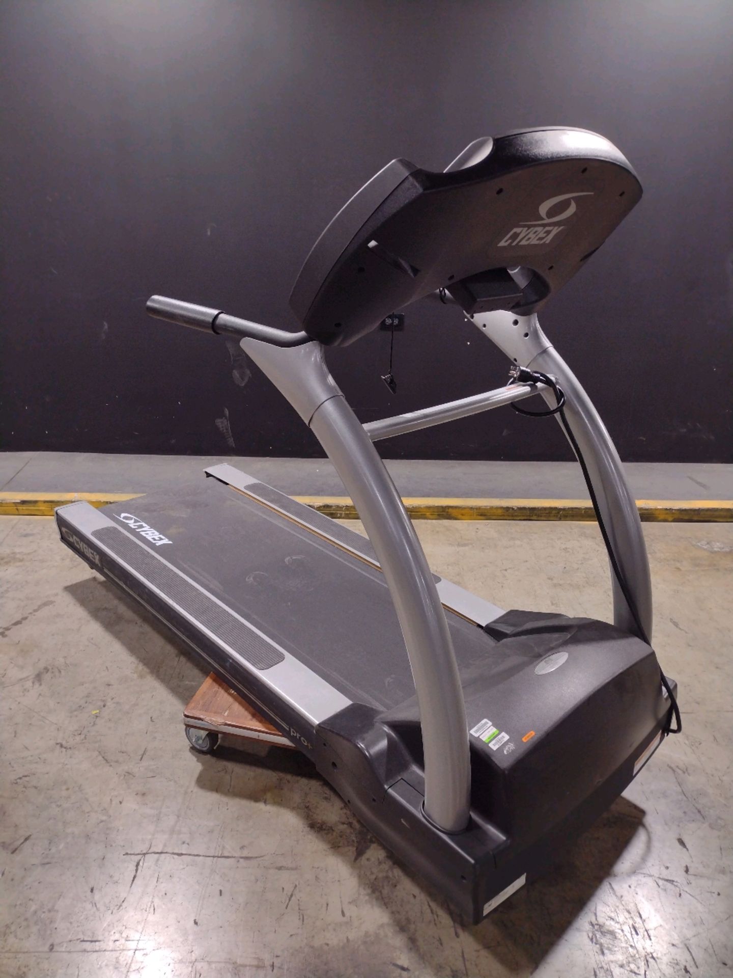 CYBEX PRO PLUS TREADMILL (LOCATED AT 3325 MOUNT PROSPECT ROAD, FRANKLIN PARK, IL, 60131) - Image 3 of 3