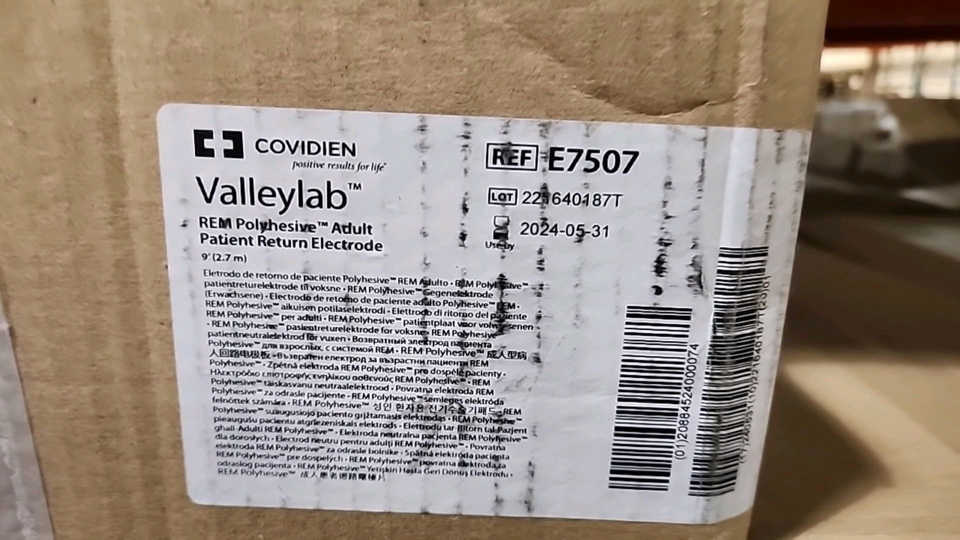 COVIDIEN VALLEYLAB REF E7507 REM POLYHESIVE ADULT PATIENT RETURN ELECTRODES (EXP. 2024-05-31) - Bild 4 aus 4