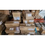 MIXED PALLET TO INCLUDE: PHILIPS REF 1083147 RESPIRONICS XS PERFORMAX EE LEAK 2, SU W/ HEADGEAR (