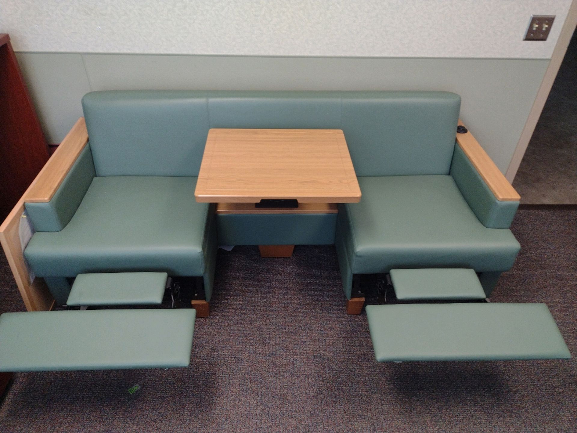 OFFICE TO INCLUDE: 2- DESKS AND SLEEPER SOFA/CHAIR WITH INTEGRATED TABLE - Image 4 of 4