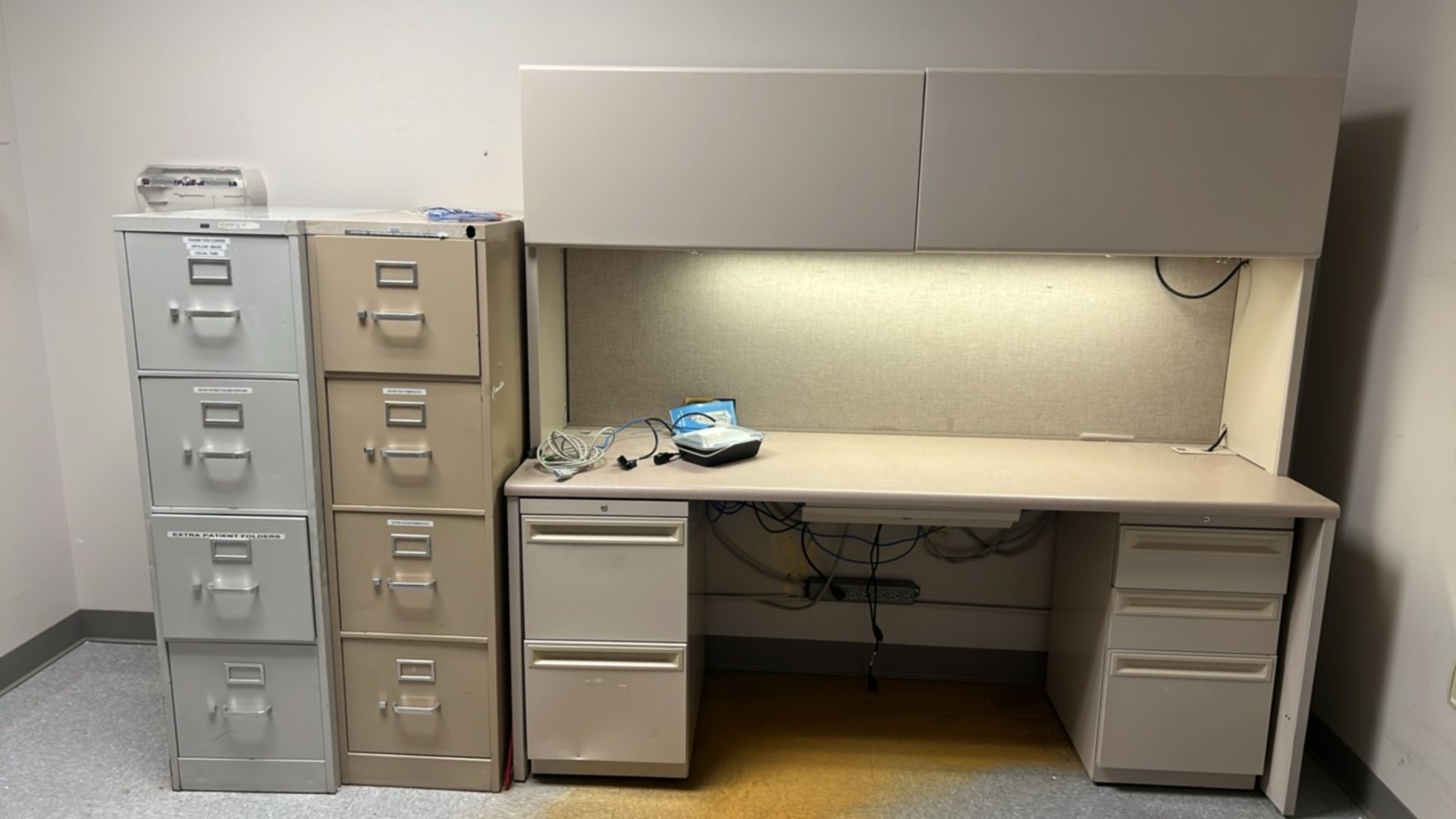 OFFICE TO INCLUDE: QTY. (2) DESKS, QTY. (2) 4-DRAWER FILE CABINETS - Image 3 of 3