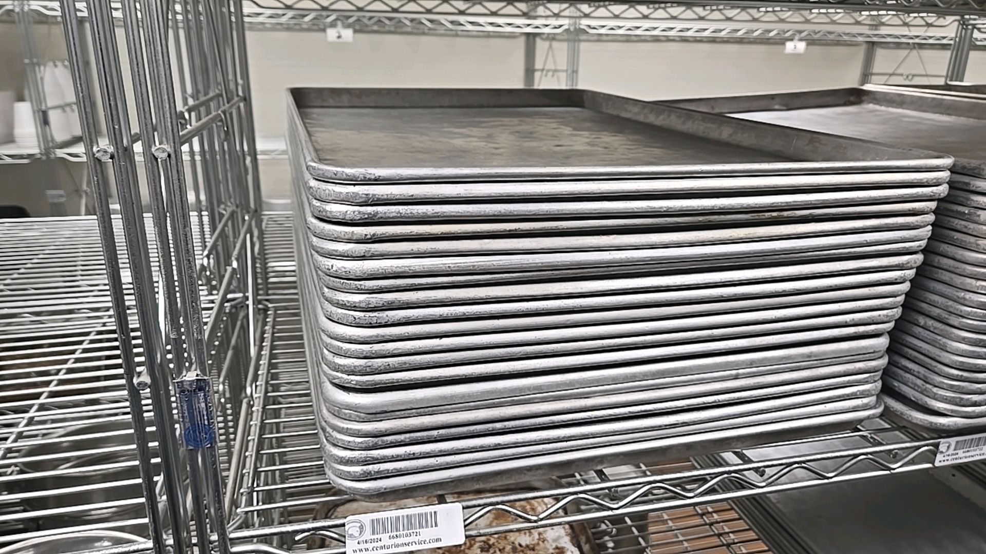 BAKING SHEETS