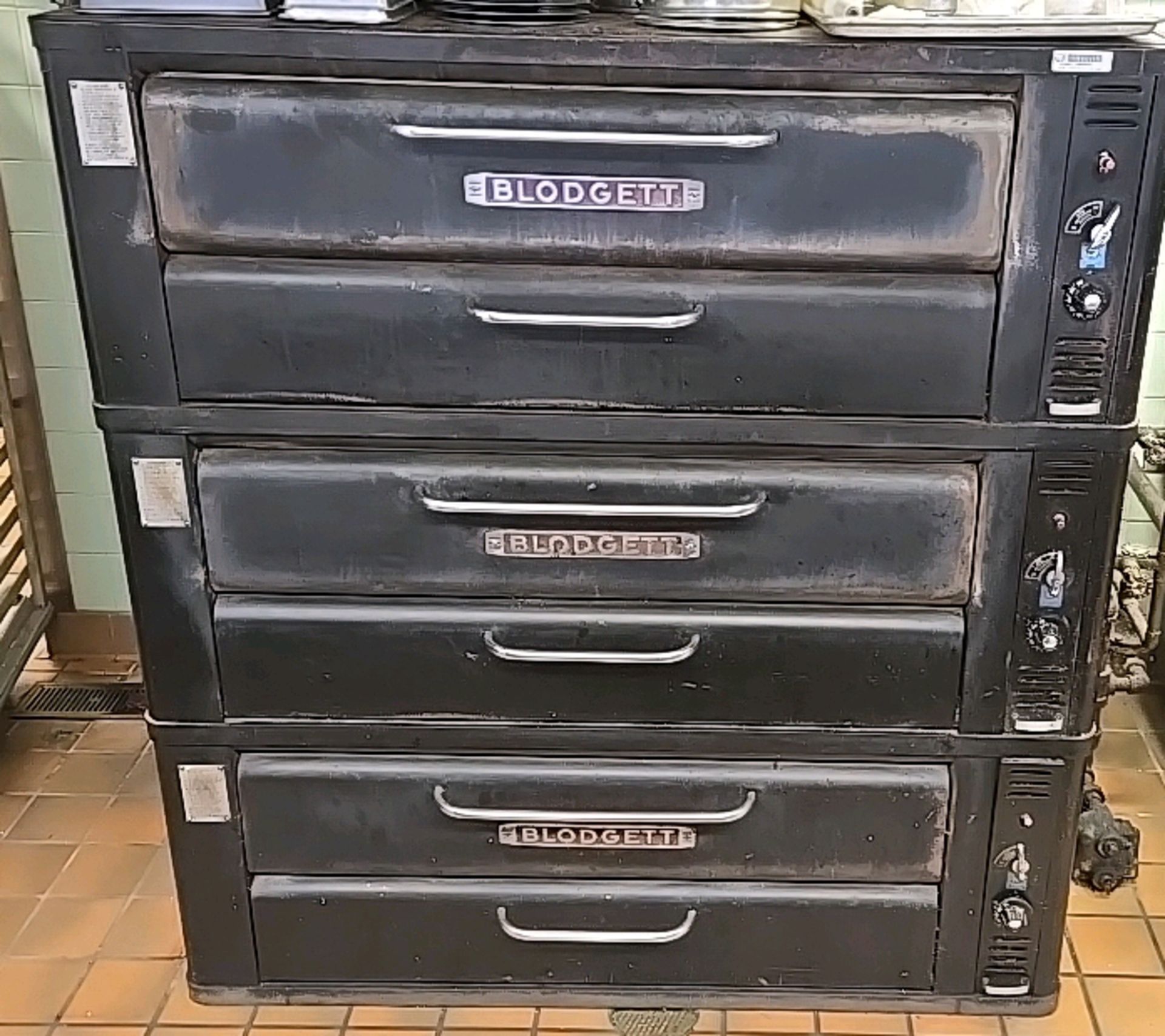 BLODGETT TRIPLE STACK DECK OVEN