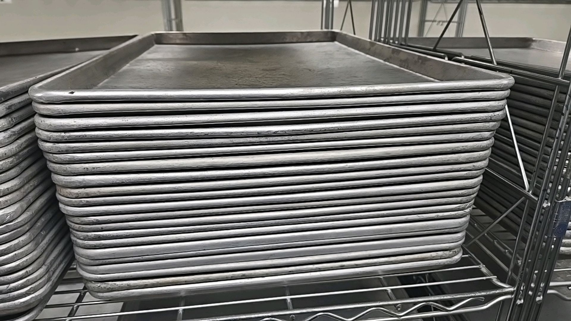 BAKING SHEETS