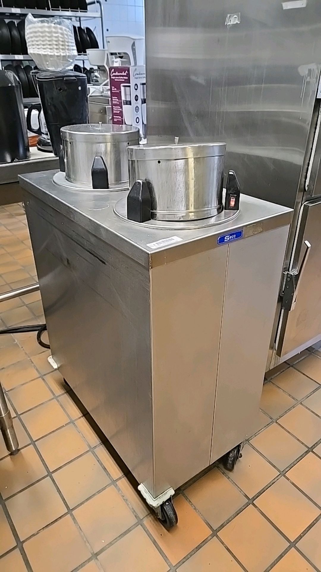 SECO TWO-CYLINDER PLATE WARMER DISPENSER CART WITH PLATES