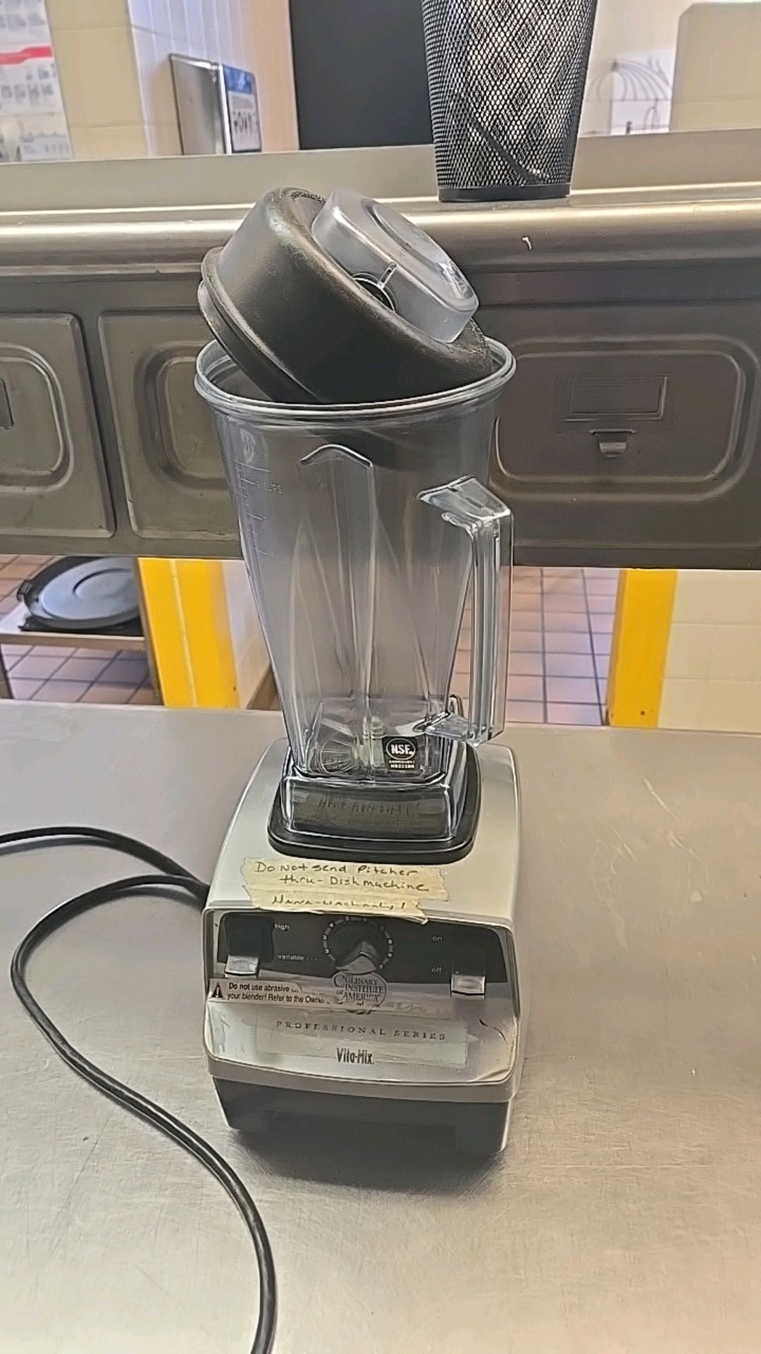 CULINARY INSTITUTE OF AMERICA VITA-MIX BLENDER