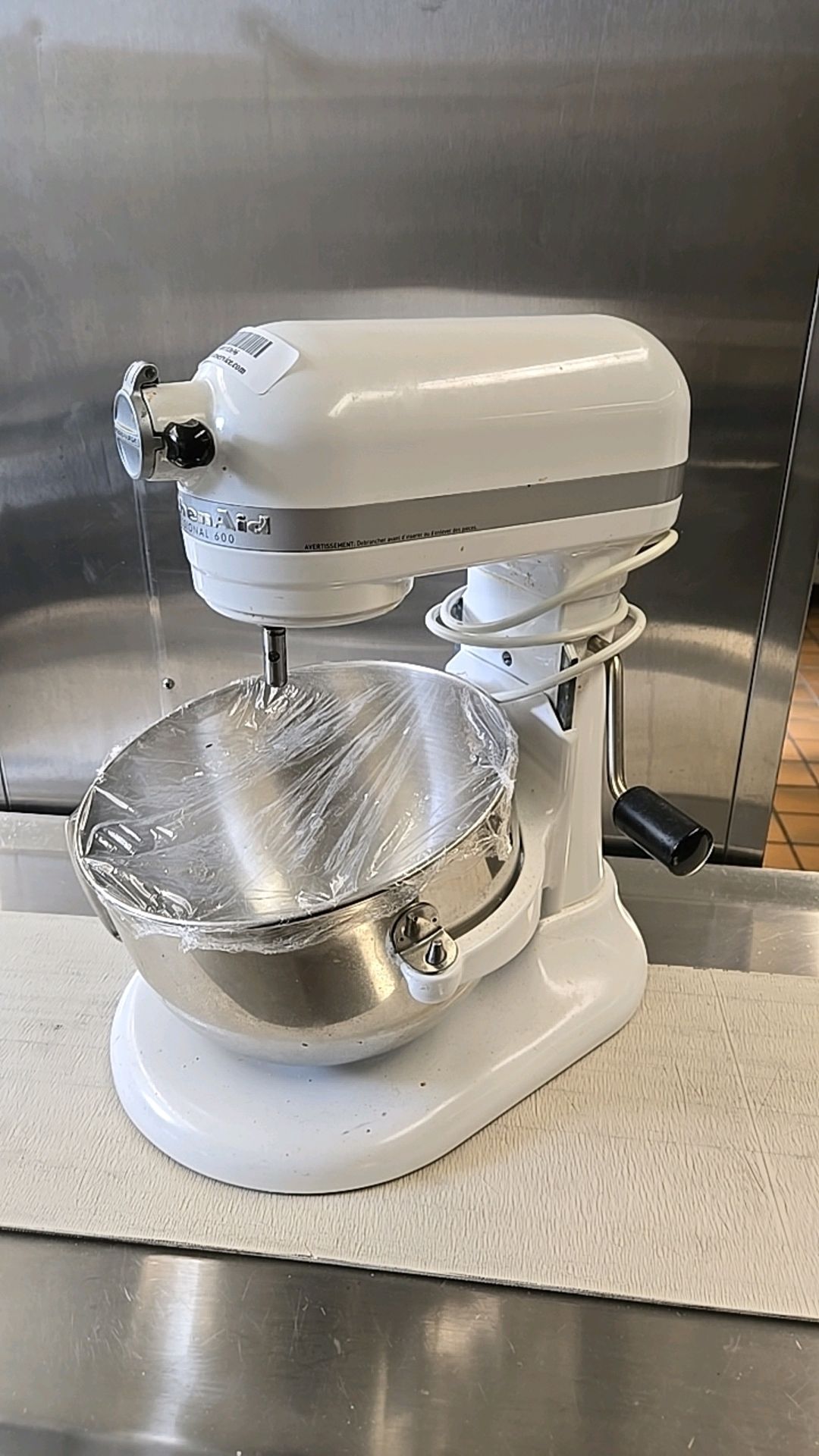 KITCHEN AID PROFFESIONAL 600 COUNTERTOP MIXIER WITH BOWL - Image 2 of 4