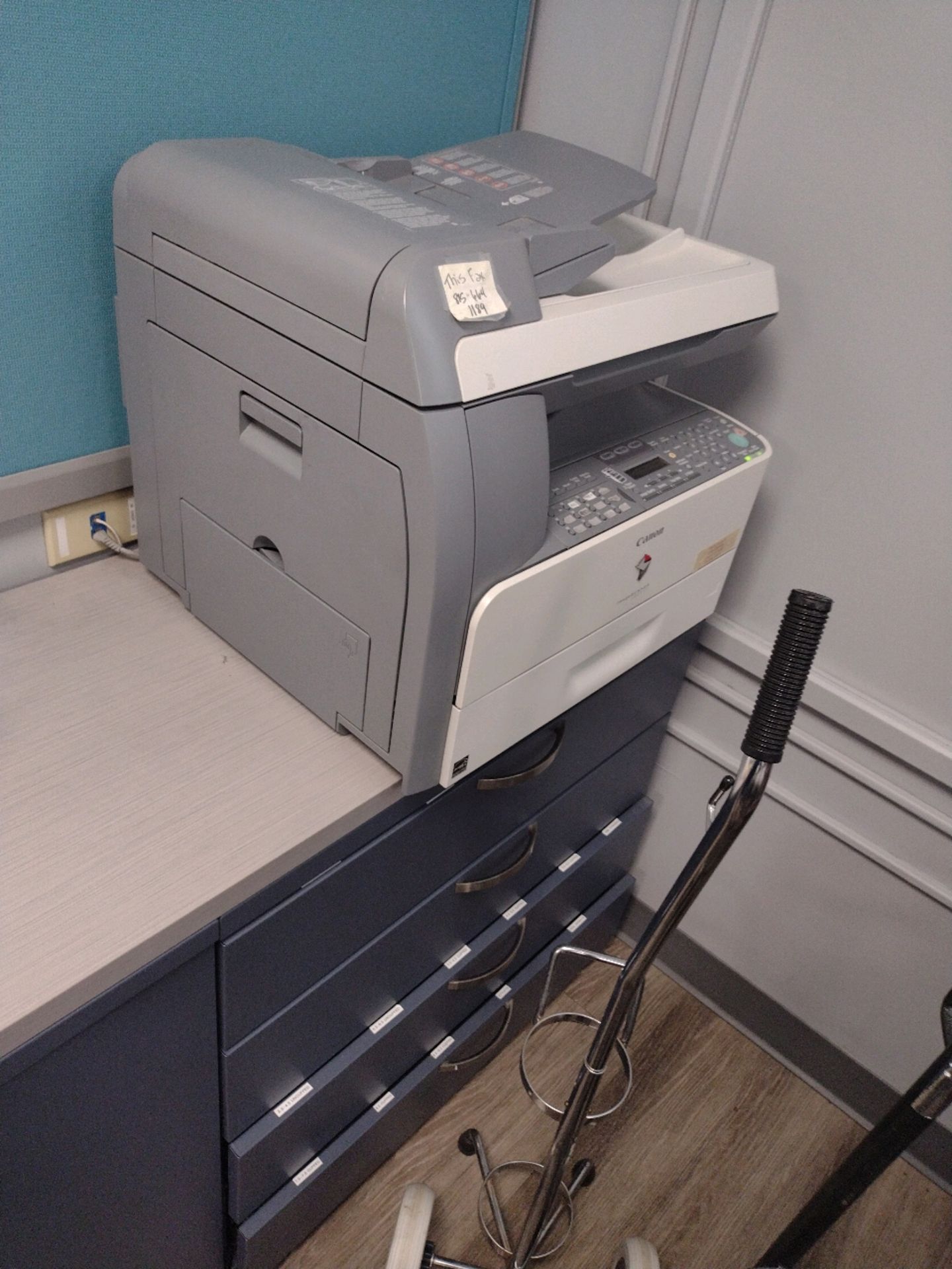 OFFICE TO INCLUDE: 8' TABLE, 2 DRAWER, 5 CHAIRS, HP LASERJET ENTERPRISE M507 PRINTER, CANON - Image 3 of 13