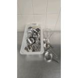 BIN OF ASSORTED MEASURING CUPS