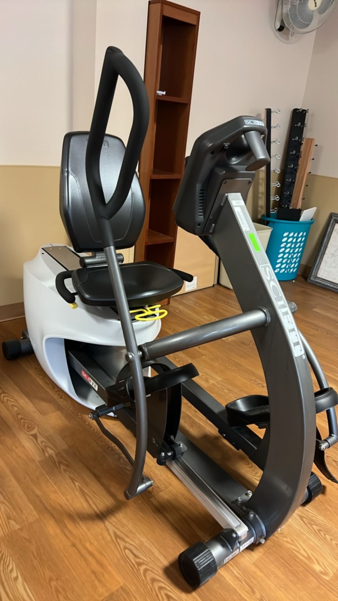 SCIFIT SYTEMS, INC. REX7000 TOTAL BODY RECUMBENT ELLIPTICAL