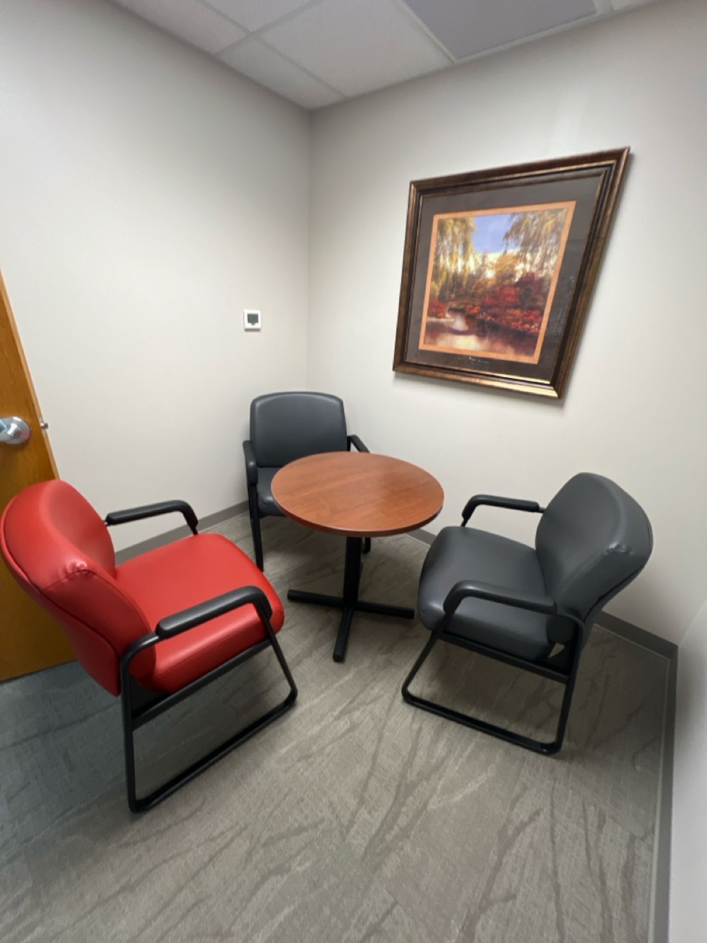 ROOMS TO INCLUDE: TABLES, CHAIRS, ARTWORK, CLOCKS - Image 2 of 4