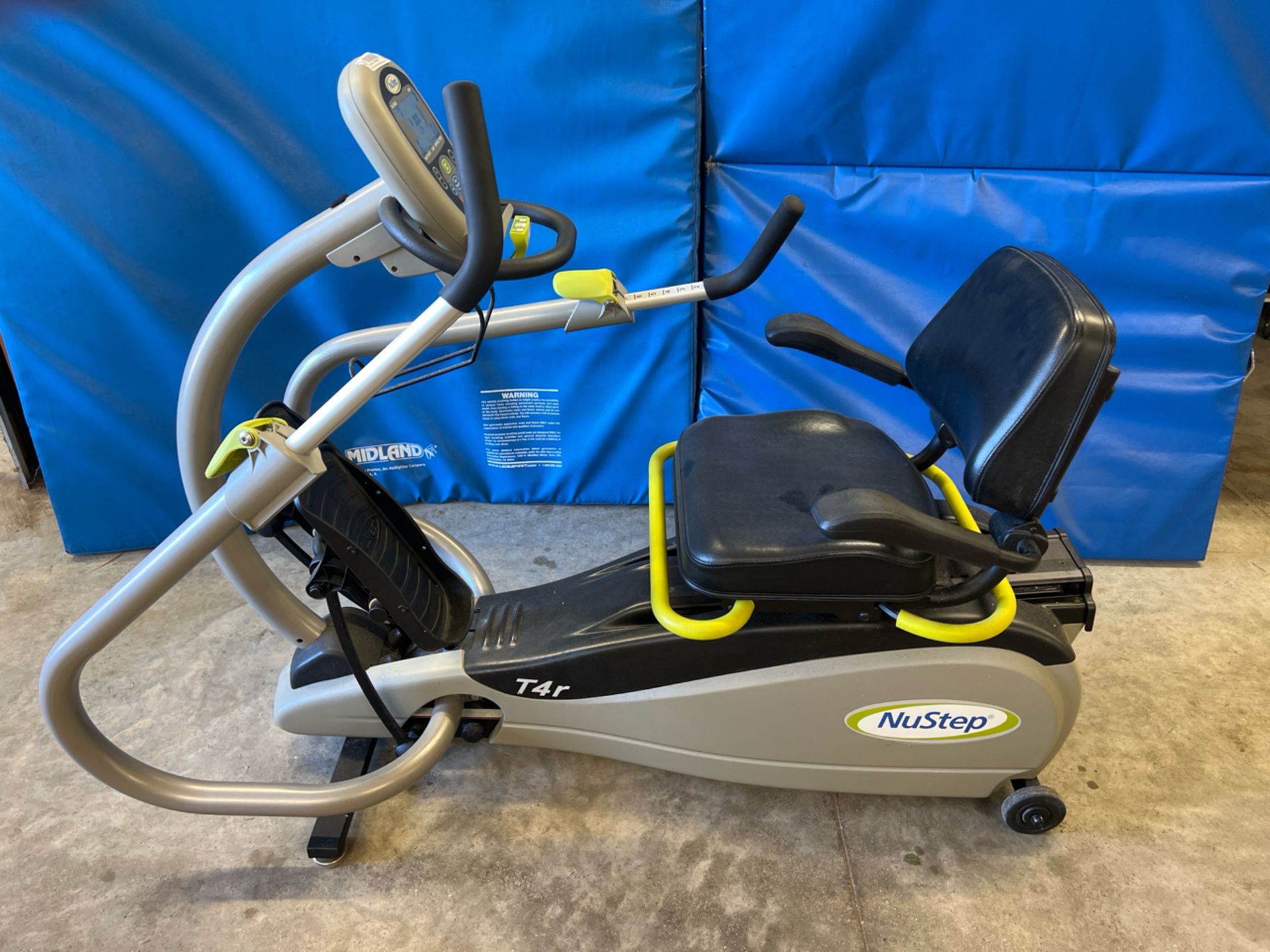 NUSTEP T4R RECUMBENT FULL BODY EXERCISER