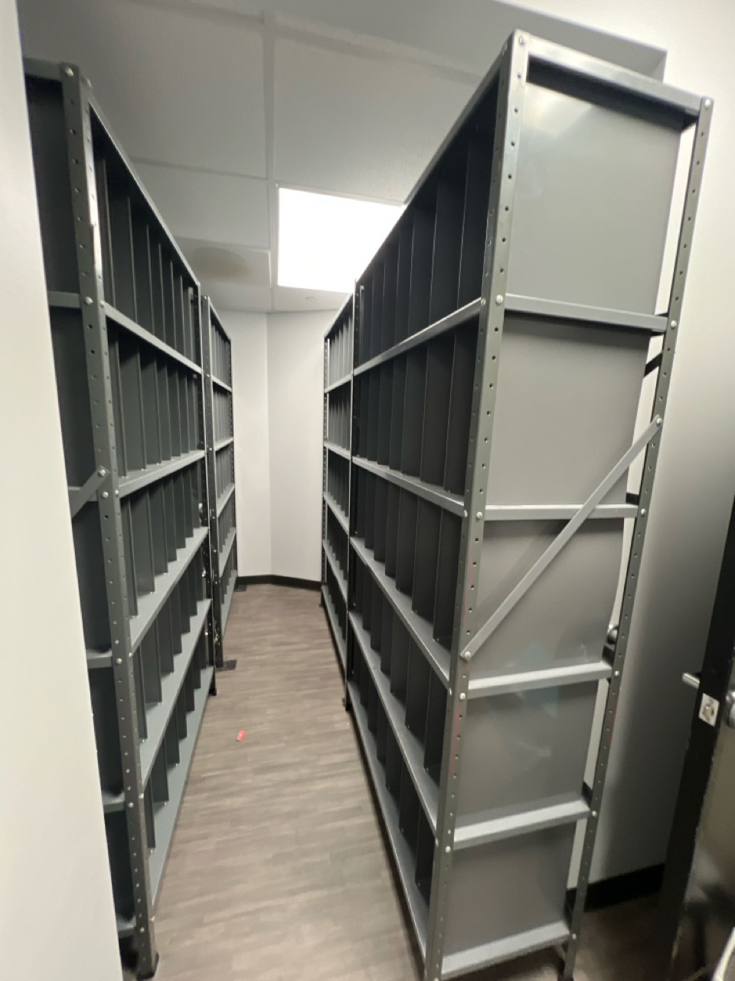 METAL SHELVING SYSTEMS