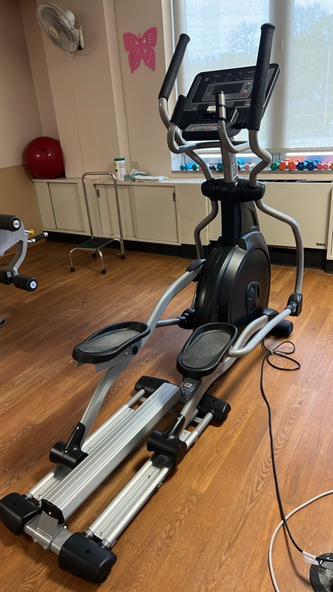 SPIRIT CE800 ELLIPTICAL - Image 2 of 4