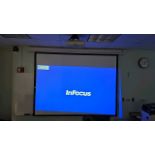 INFOCUS PROJECTOR WITH SCREEN, CONTROL PAD